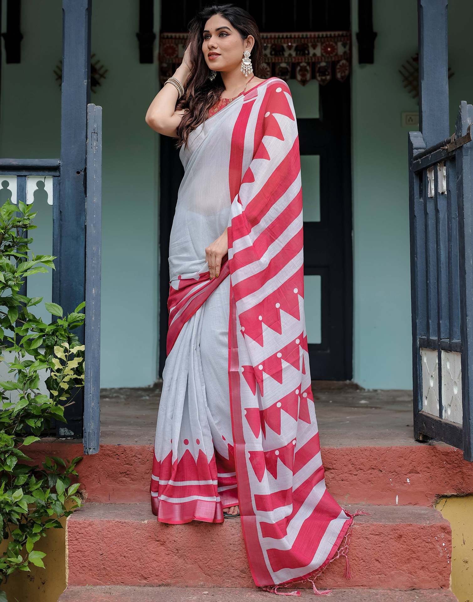Grey Linen Printed Saree