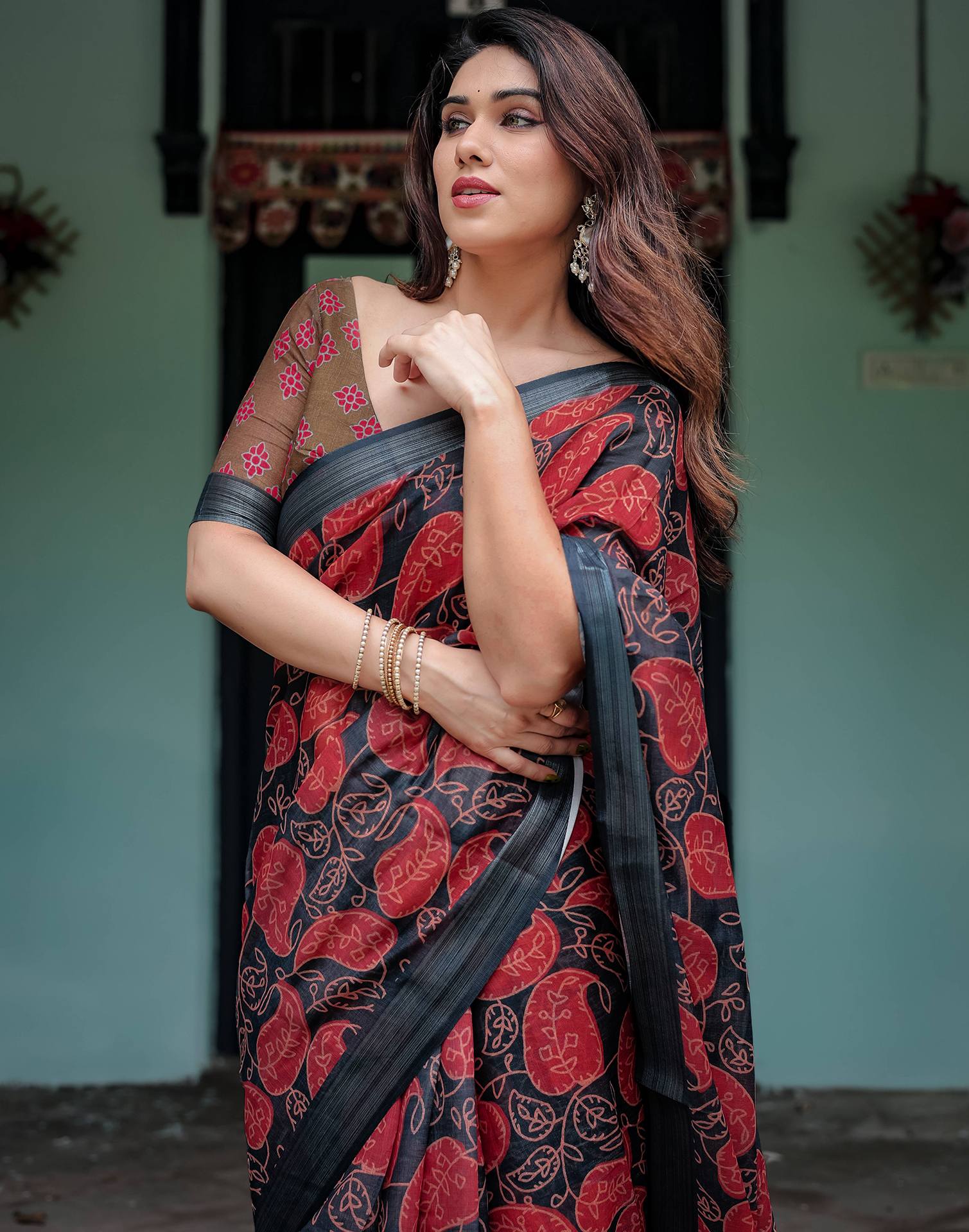 Black Linen Printed Saree