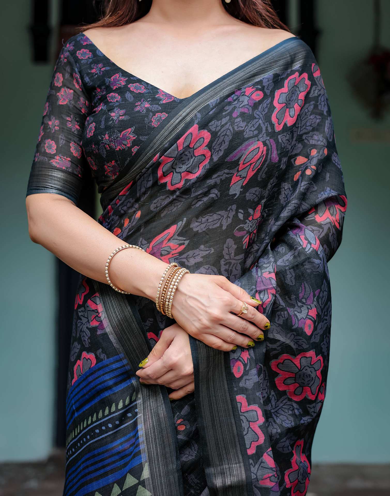 Black Linen Printed Saree