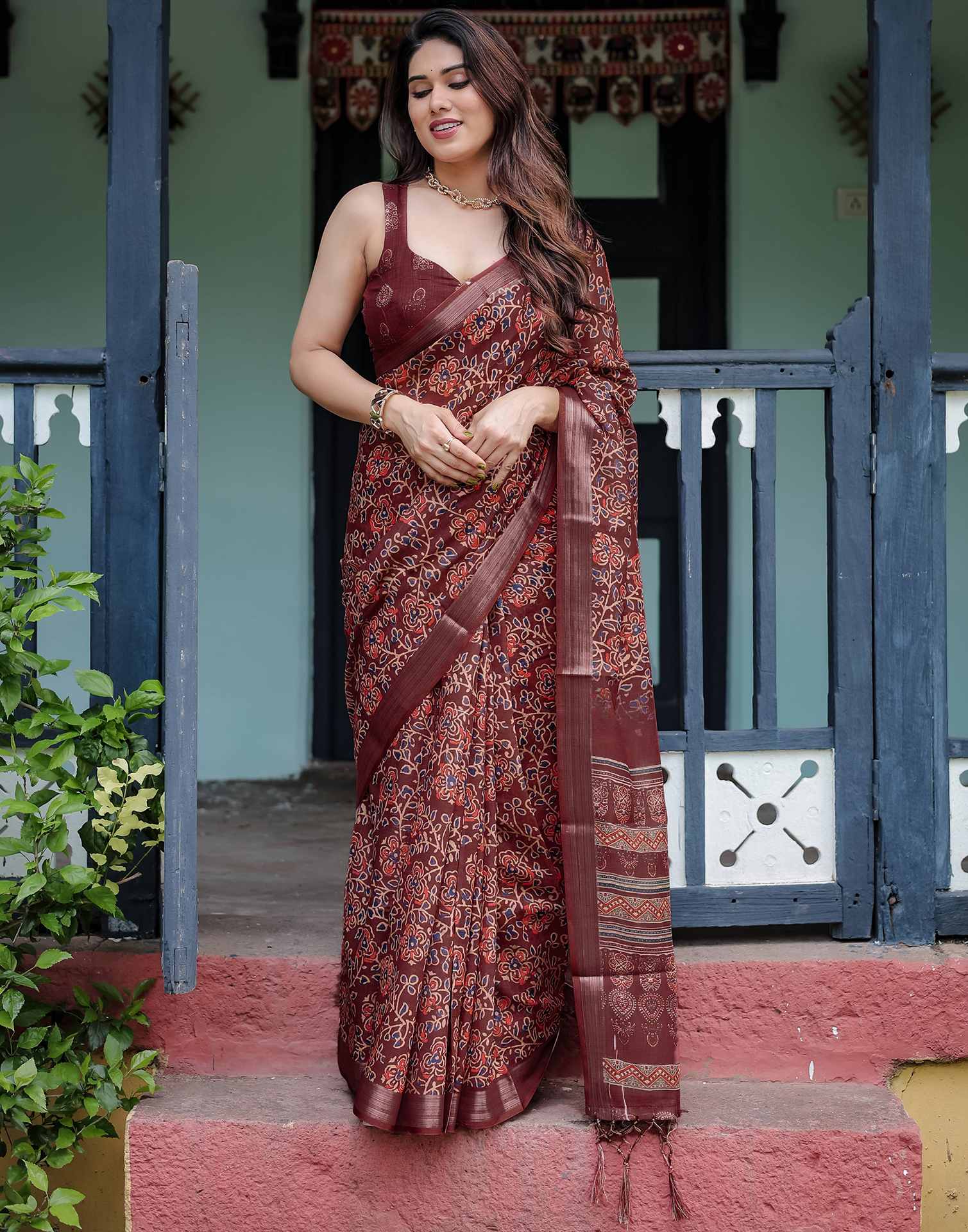 Maroon Linen Printed Saree
