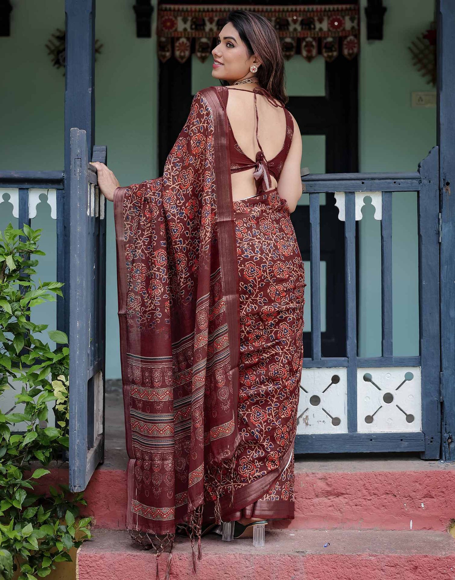 Maroon Linen Printed Saree