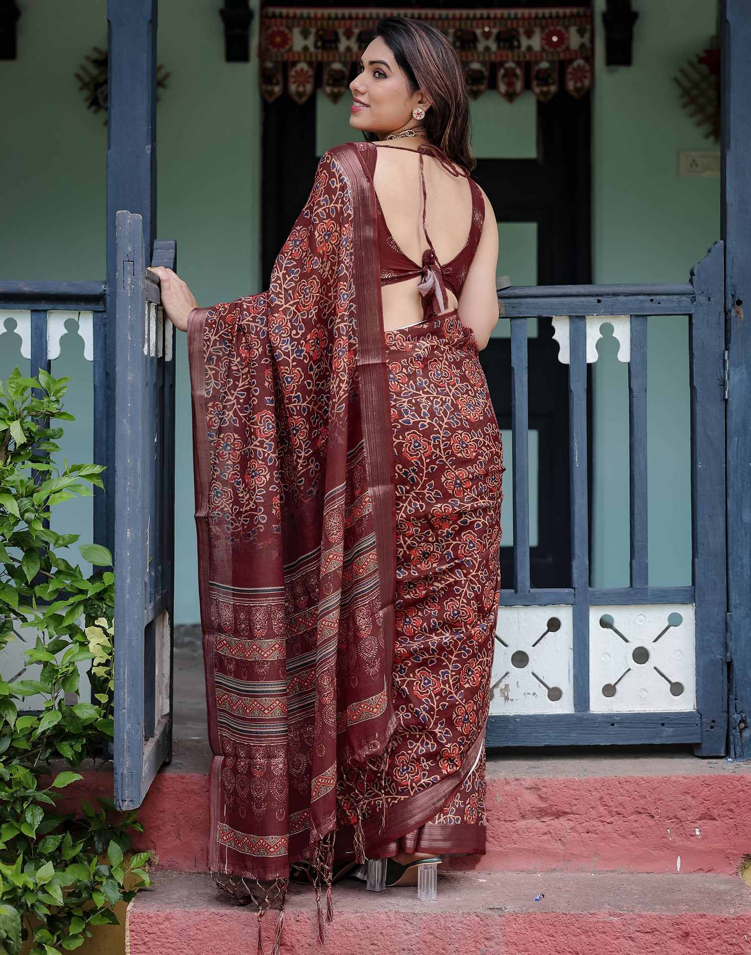Maroon Linen Printed Saree