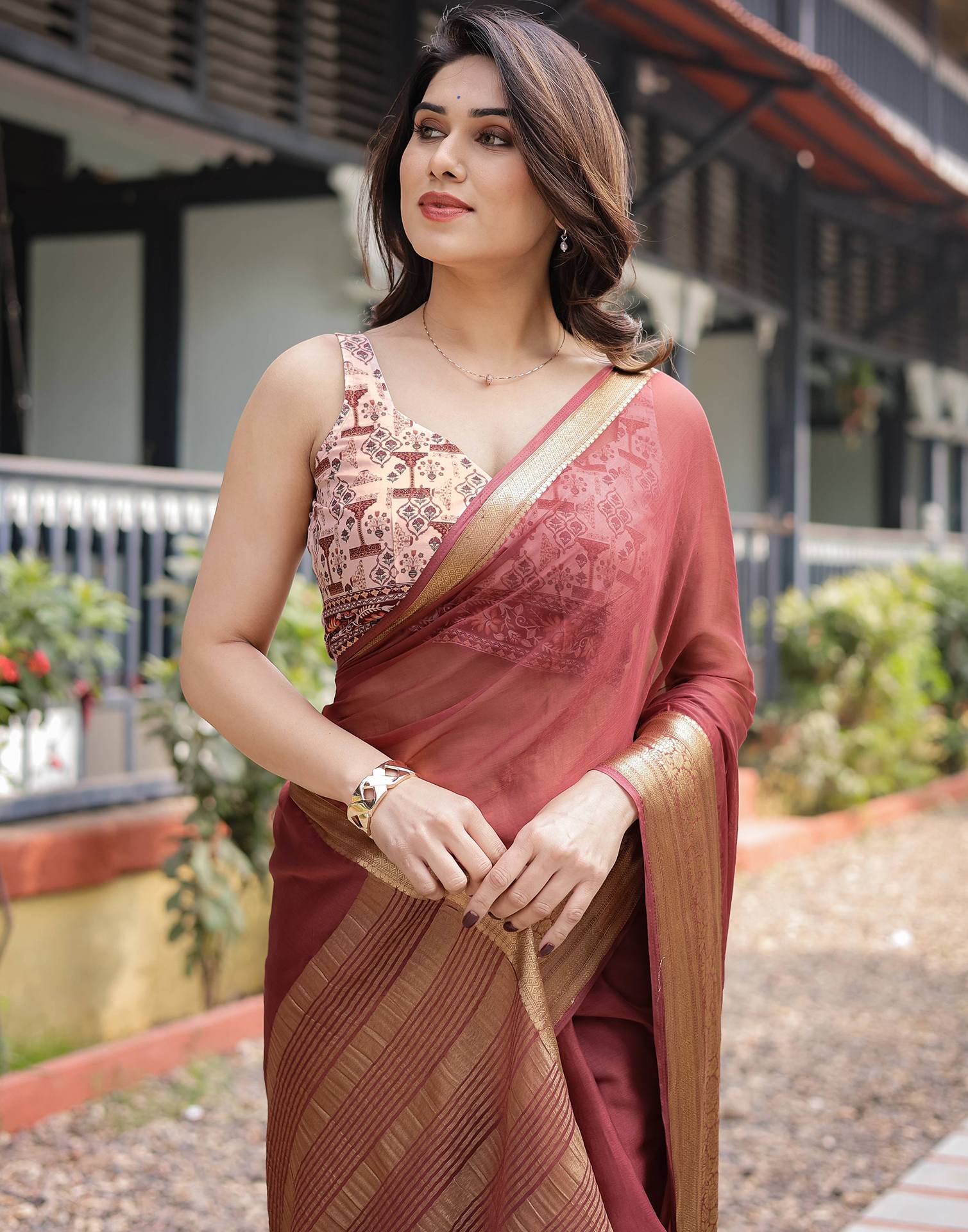 Chestnut Brown Chiffon Woven Solid Saree