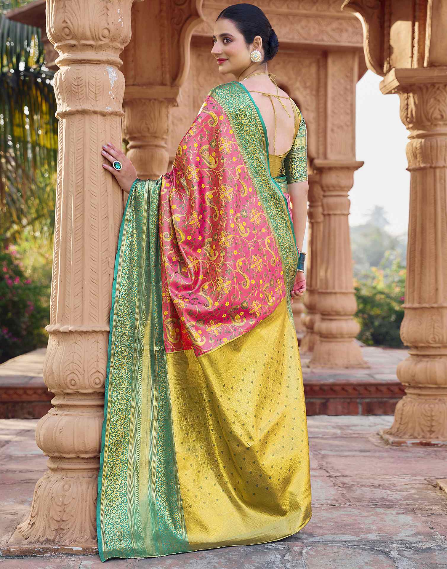 Rose Pink Silk Woven Kanjivaram Saree