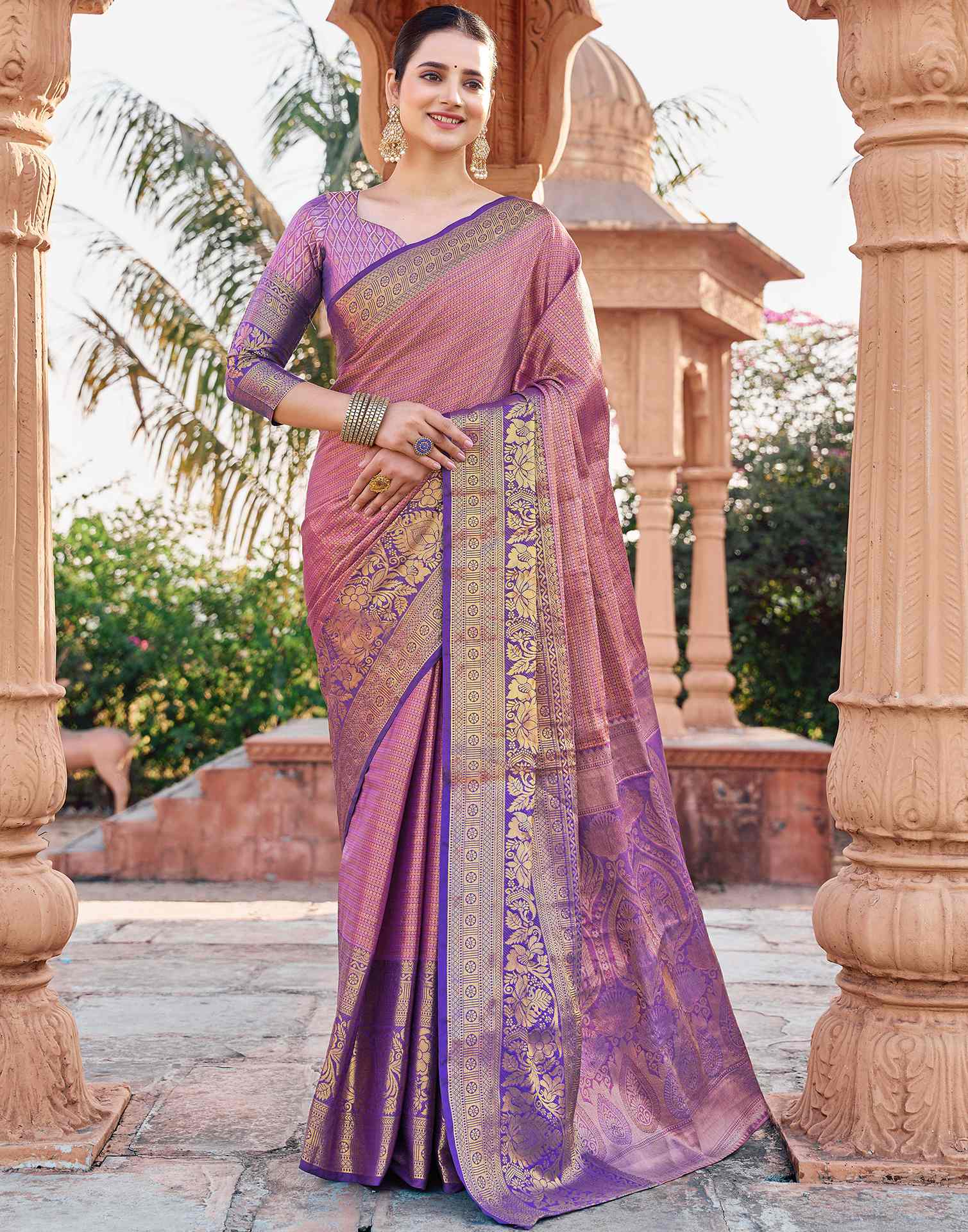 Pink Silk Woven Kanjivaram Saree