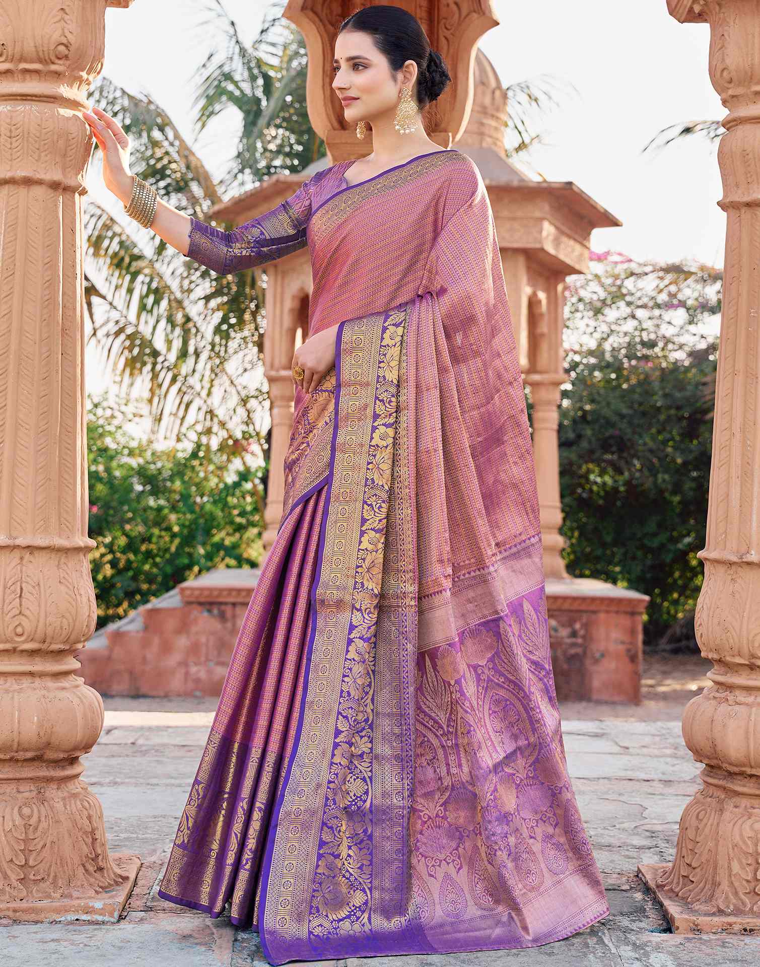 Pink Silk Woven Kanjivaram Saree