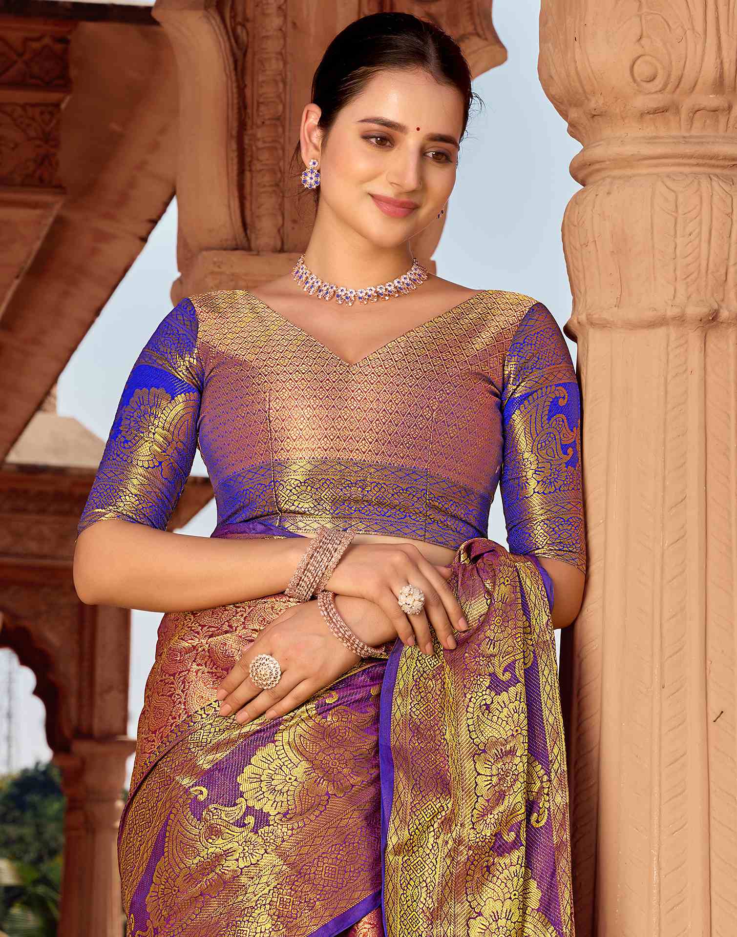 Pink Silk Woven Kanjivaram Saree