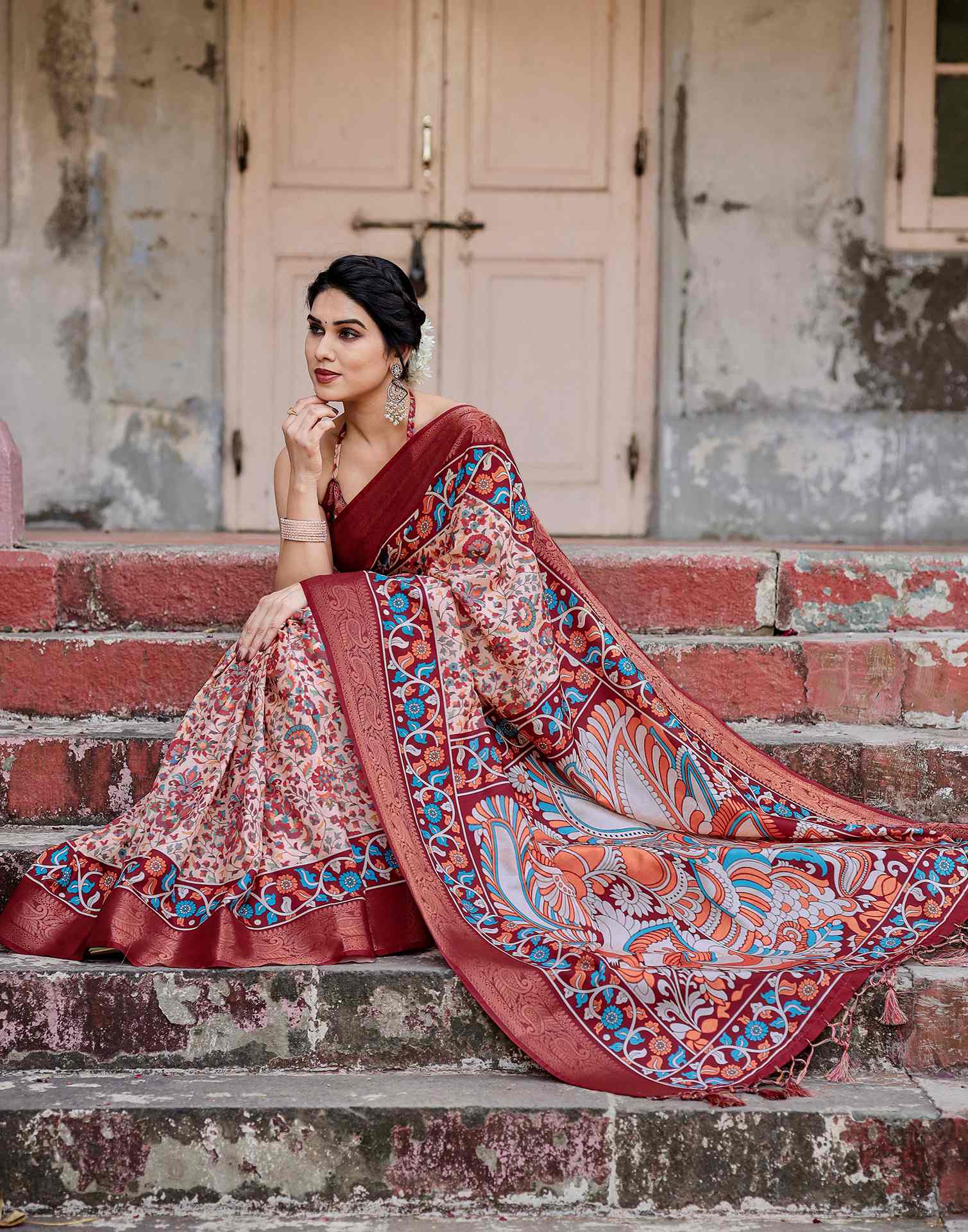 Cream Tussar Silk Printed Saree