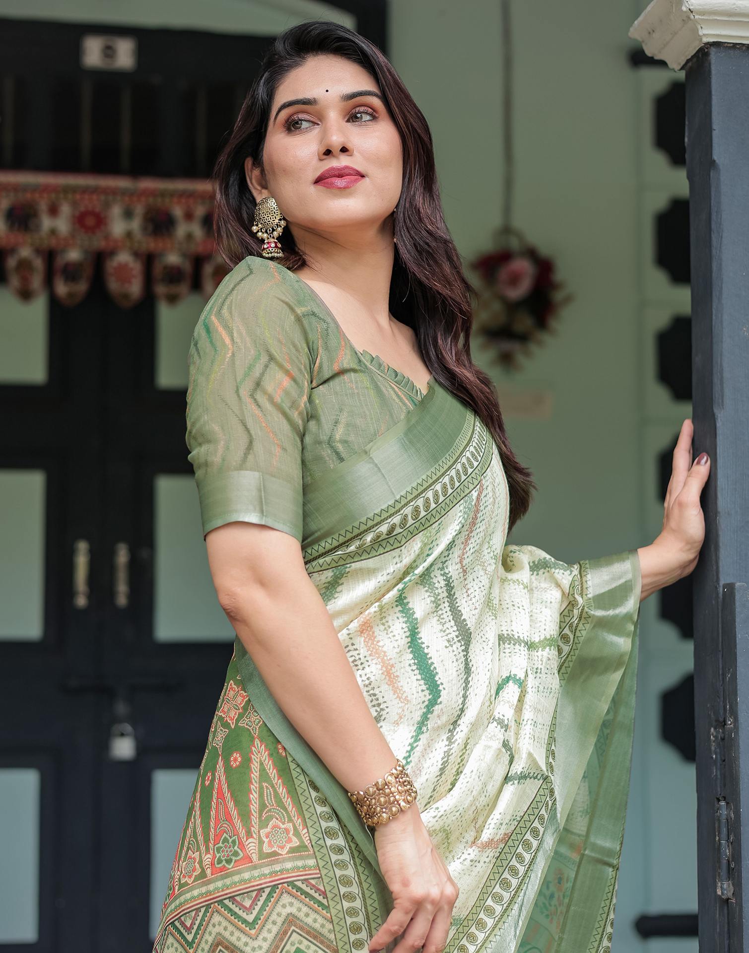 Off White Linen Printed Saree