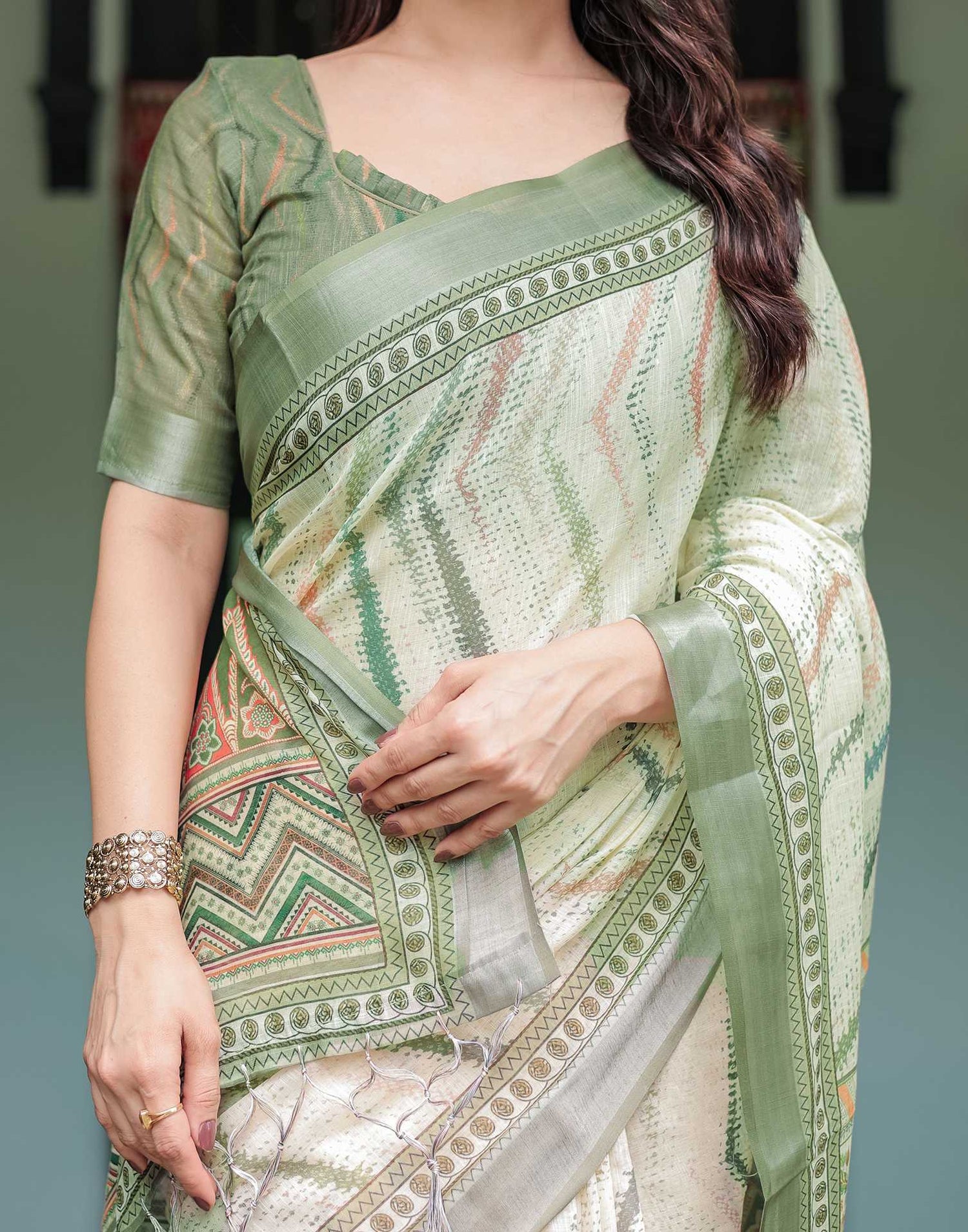 Off White Linen Printed Saree