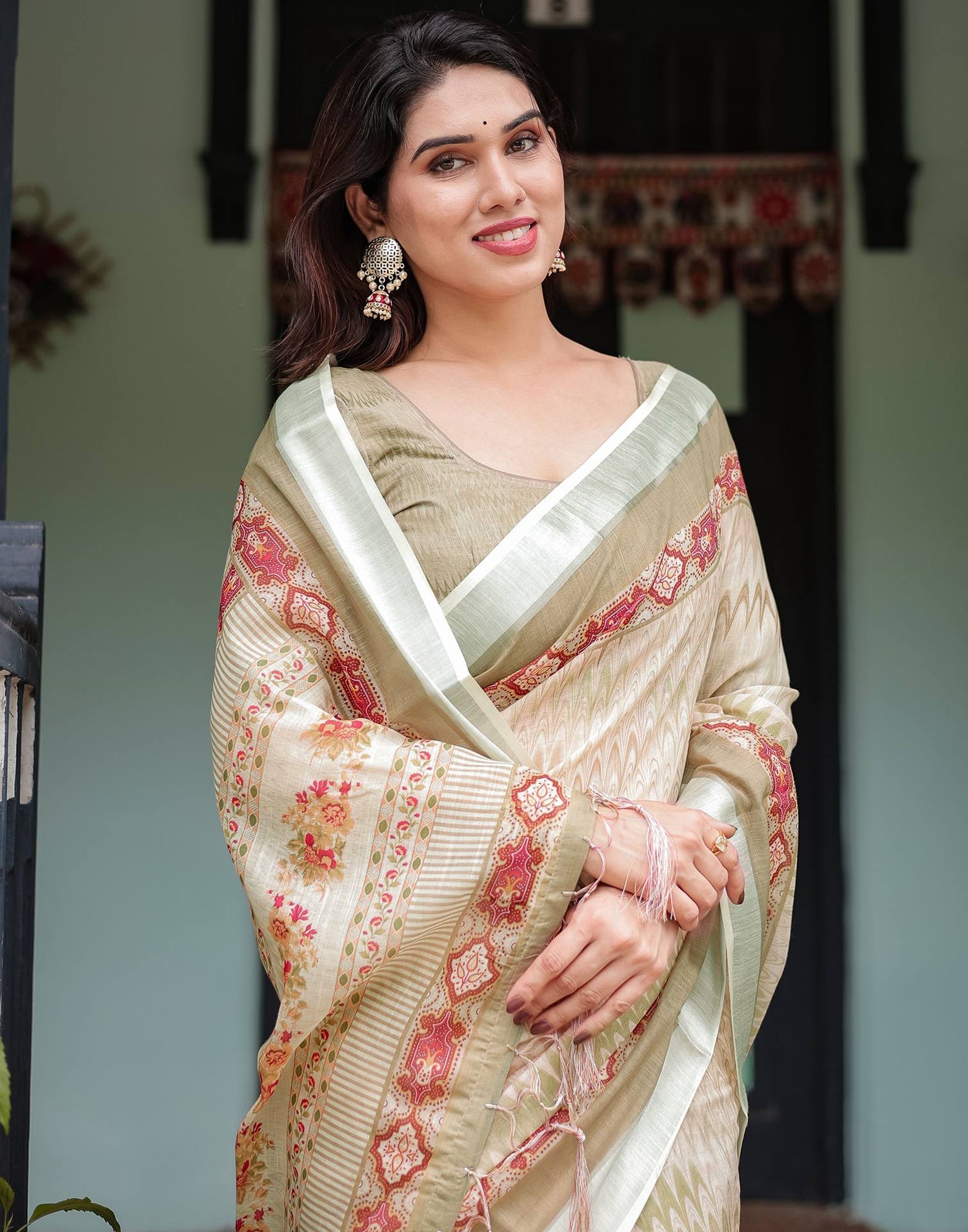 Light Beige Linen Printed Saree