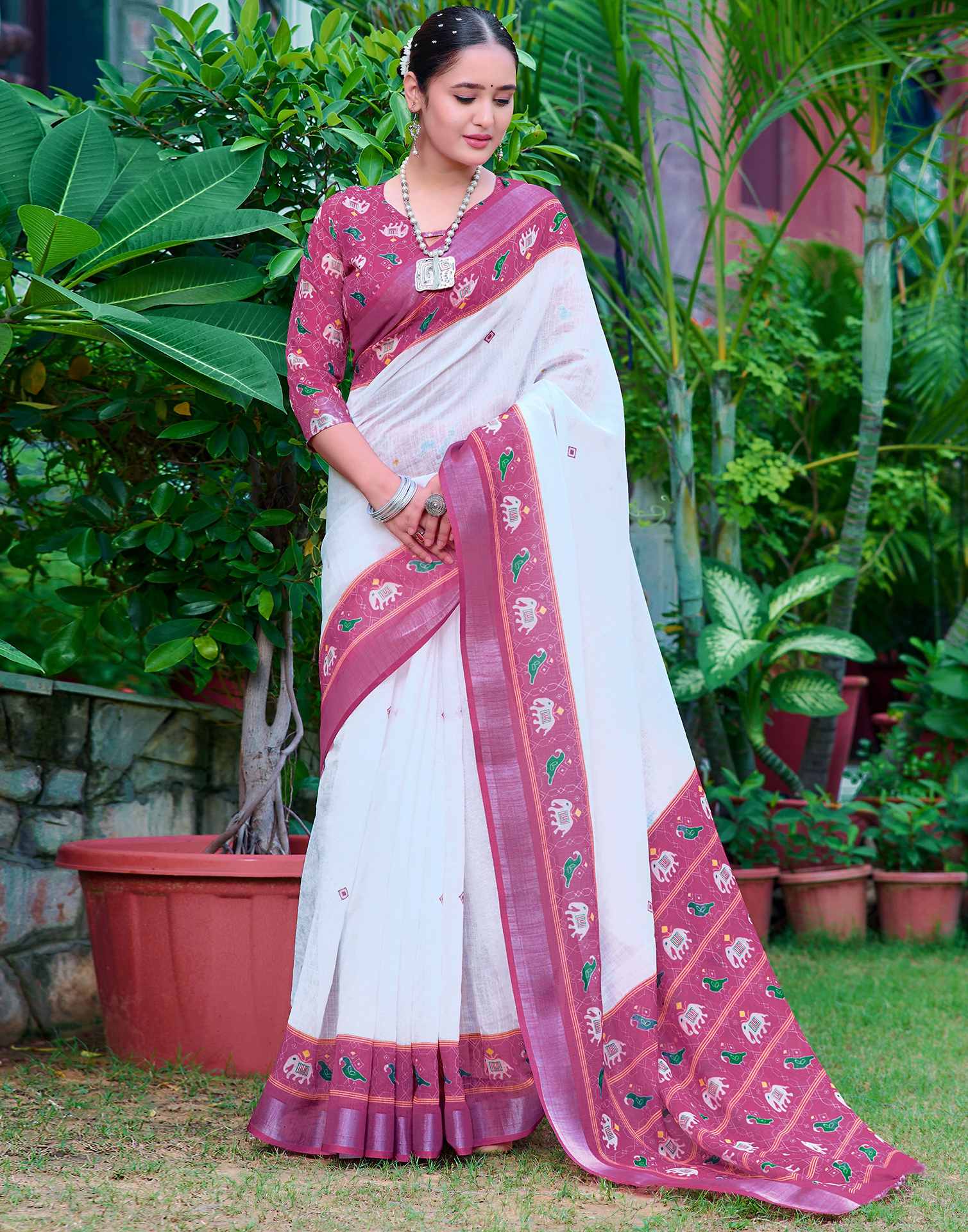 White Cotton Linen Printed Patola Saree