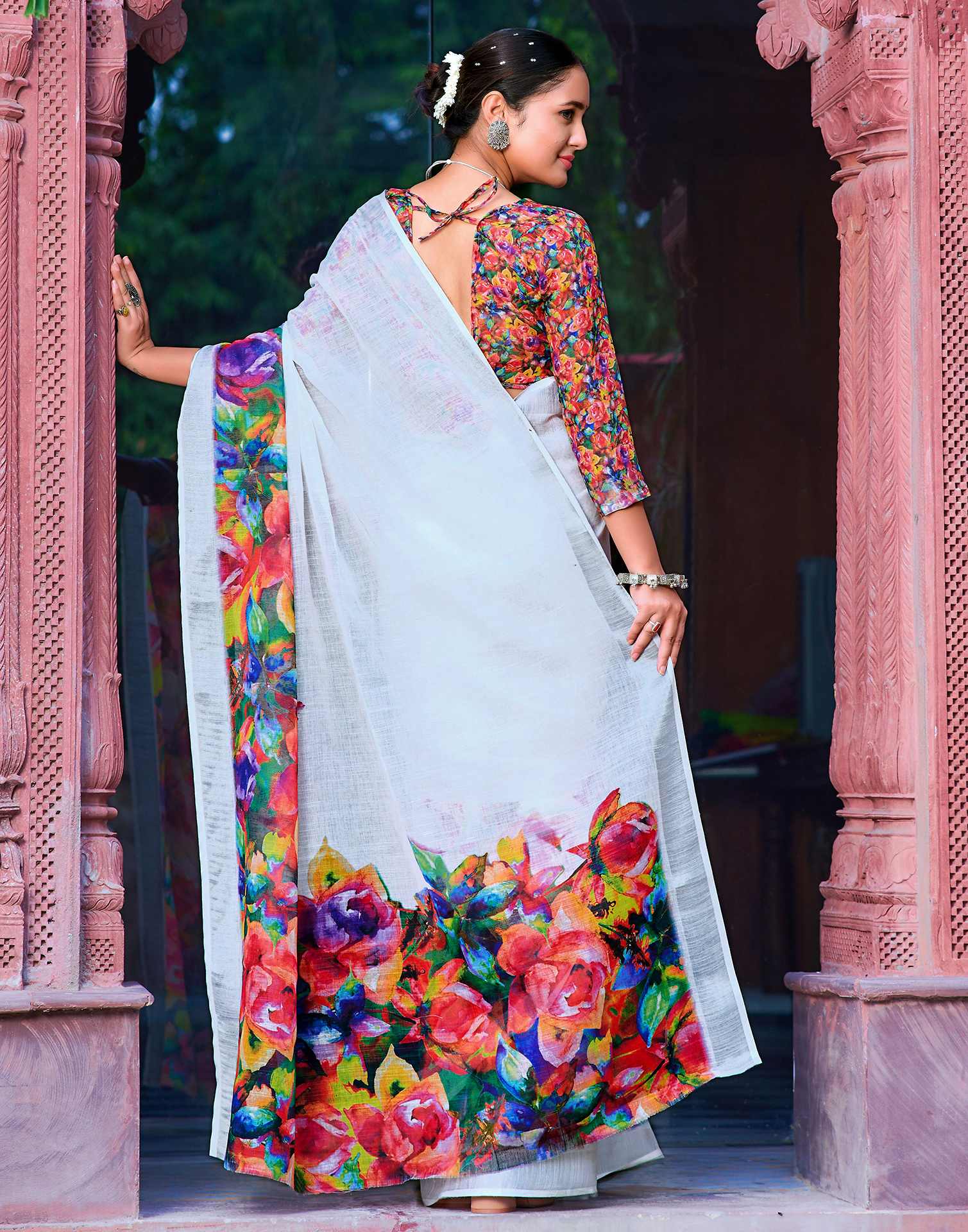 White Cotton Linen Printed Saree
