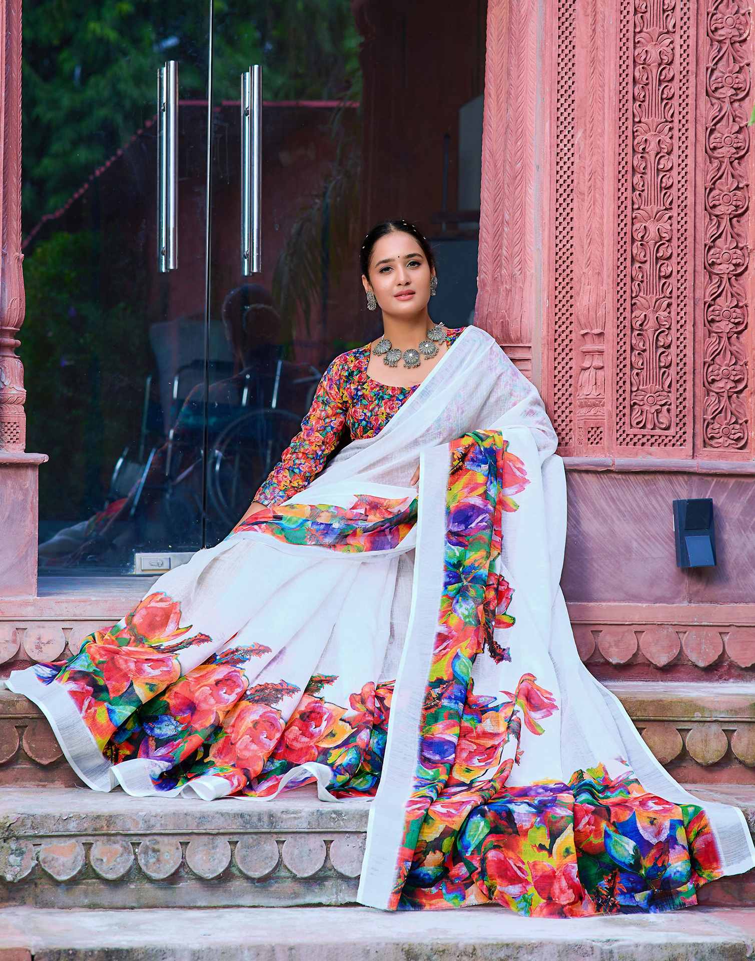 White Cotton Linen Printed Saree
