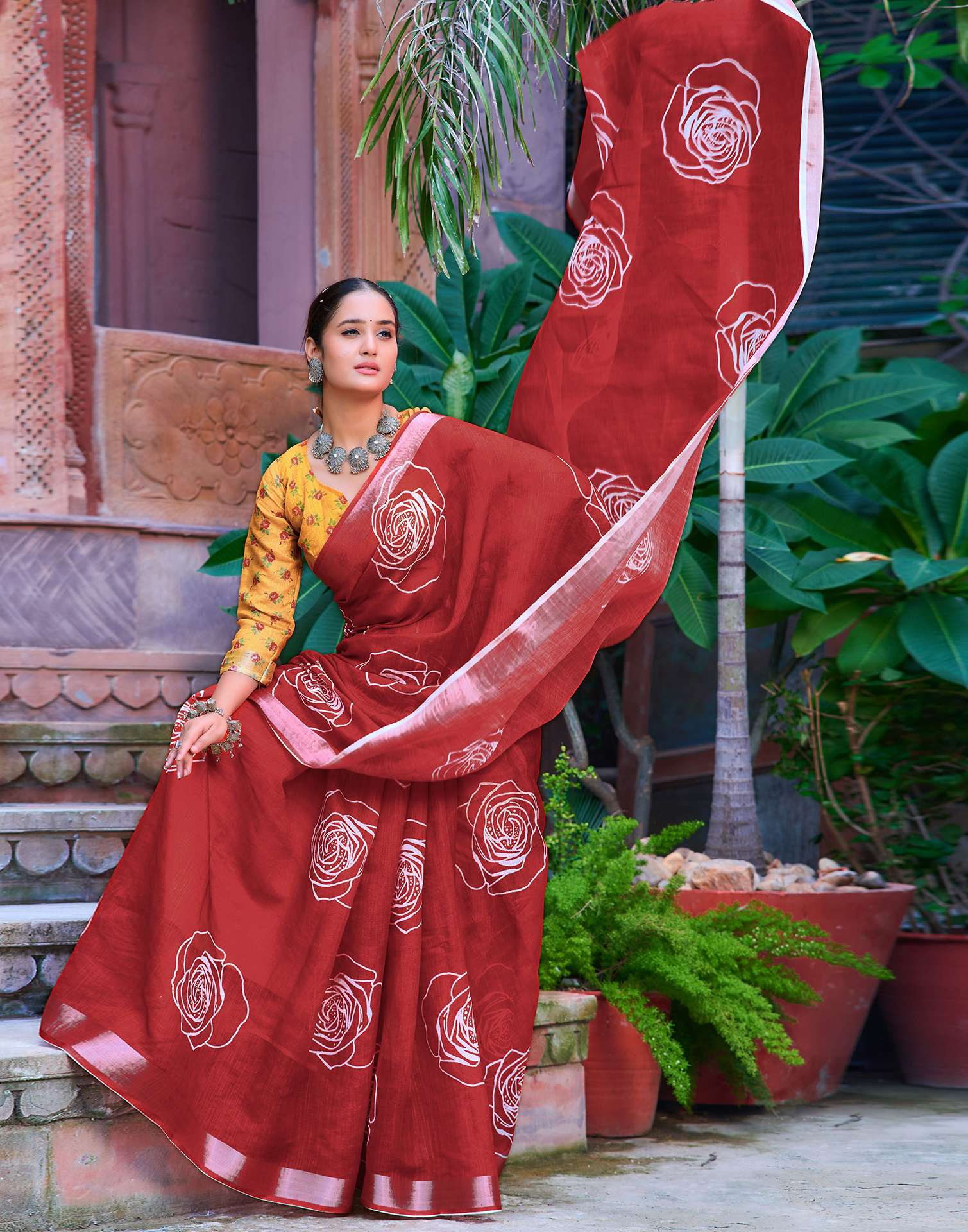 Dull Red Cotton Linen Printed Saree