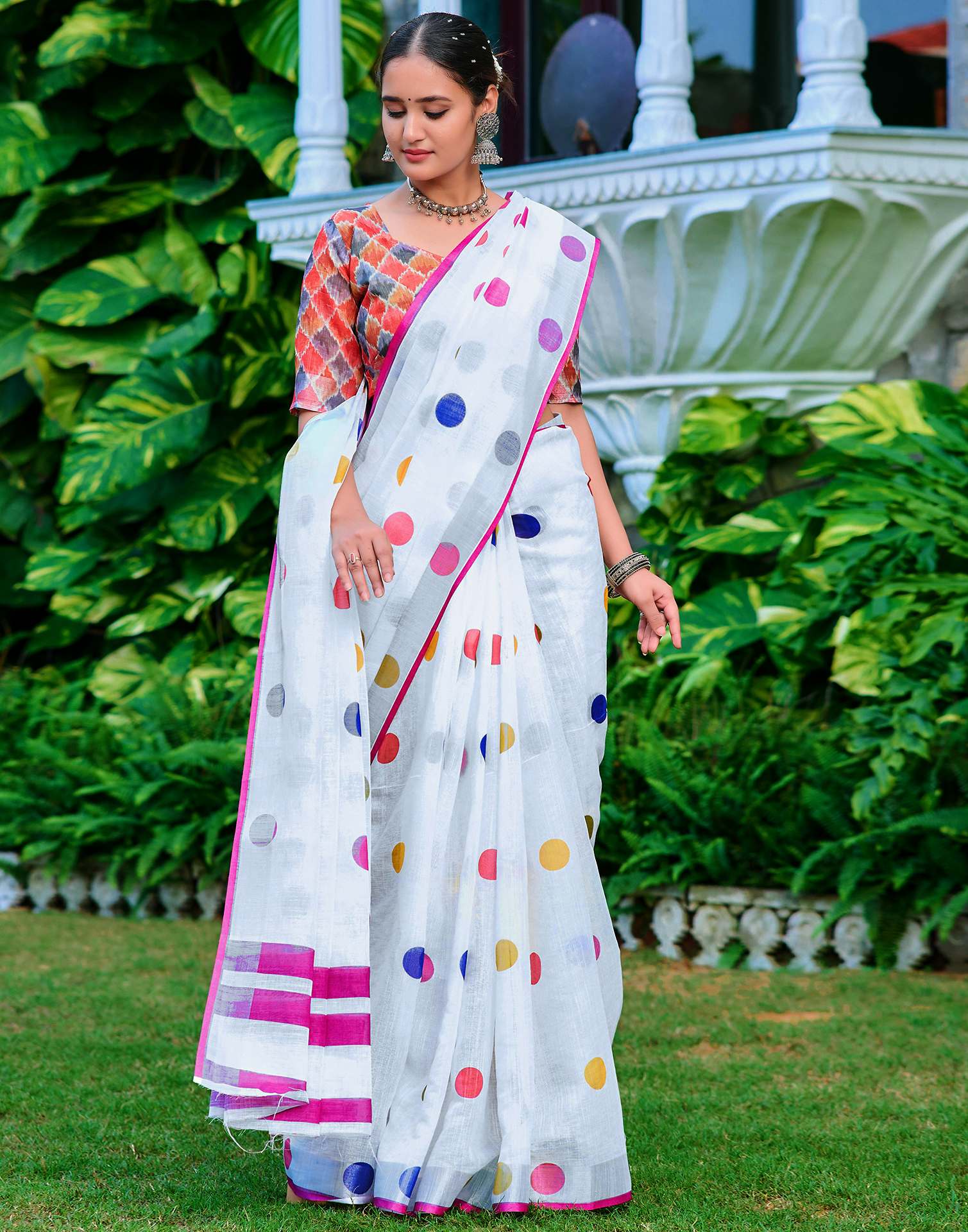 White Cotton Linen Printed Saree