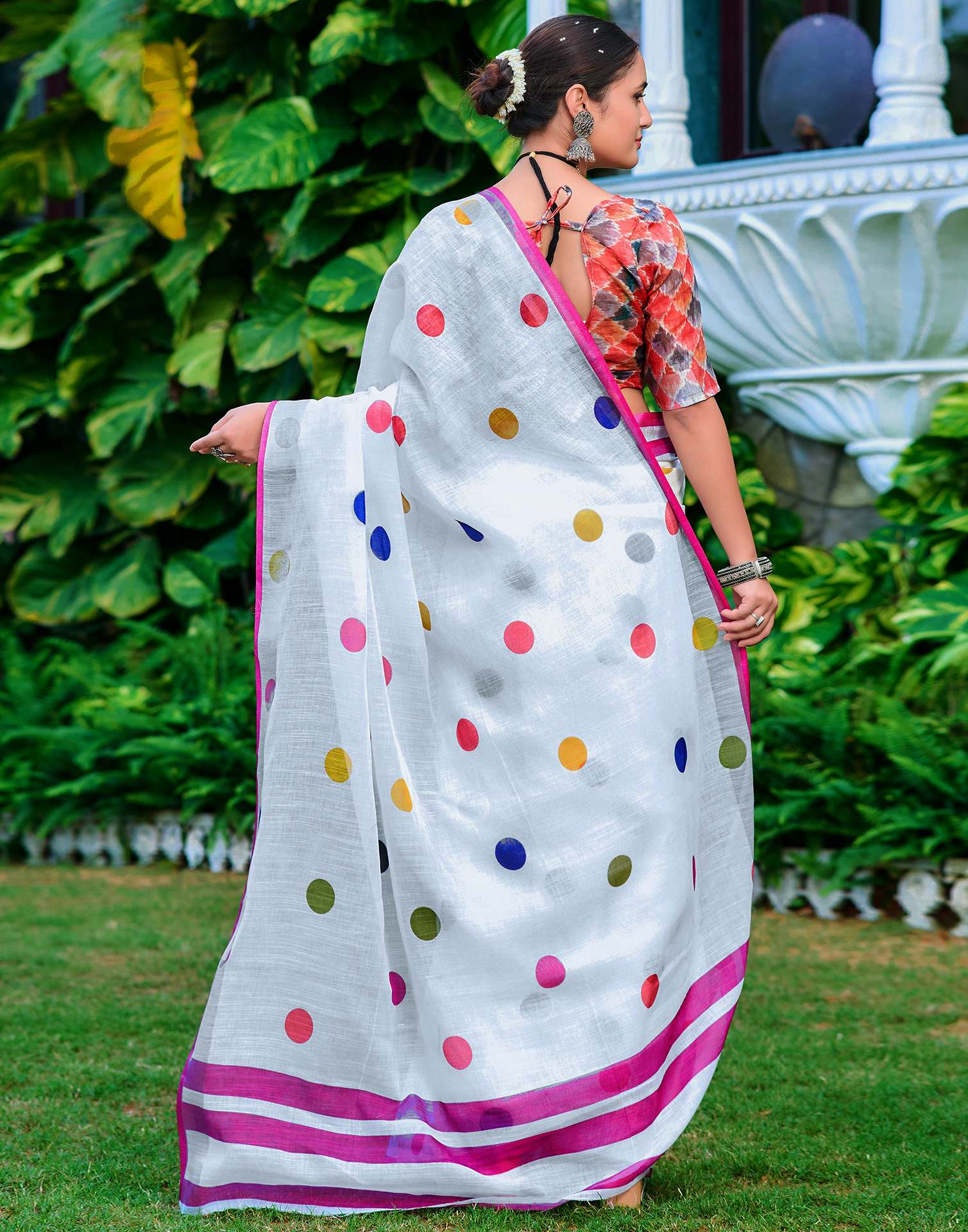 White Cotton Linen Printed Saree