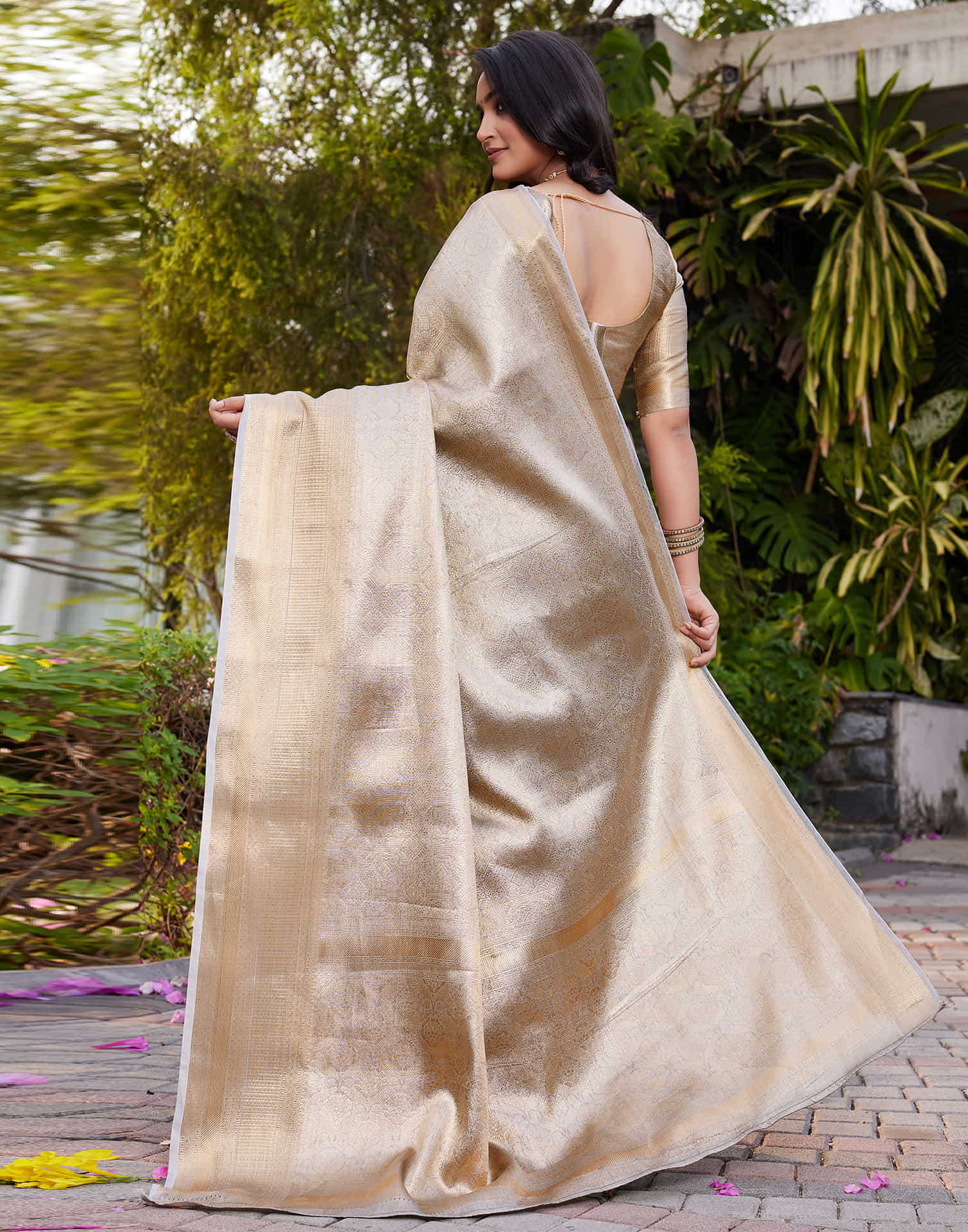 Golden Silk Woven Kanjivaram Saree