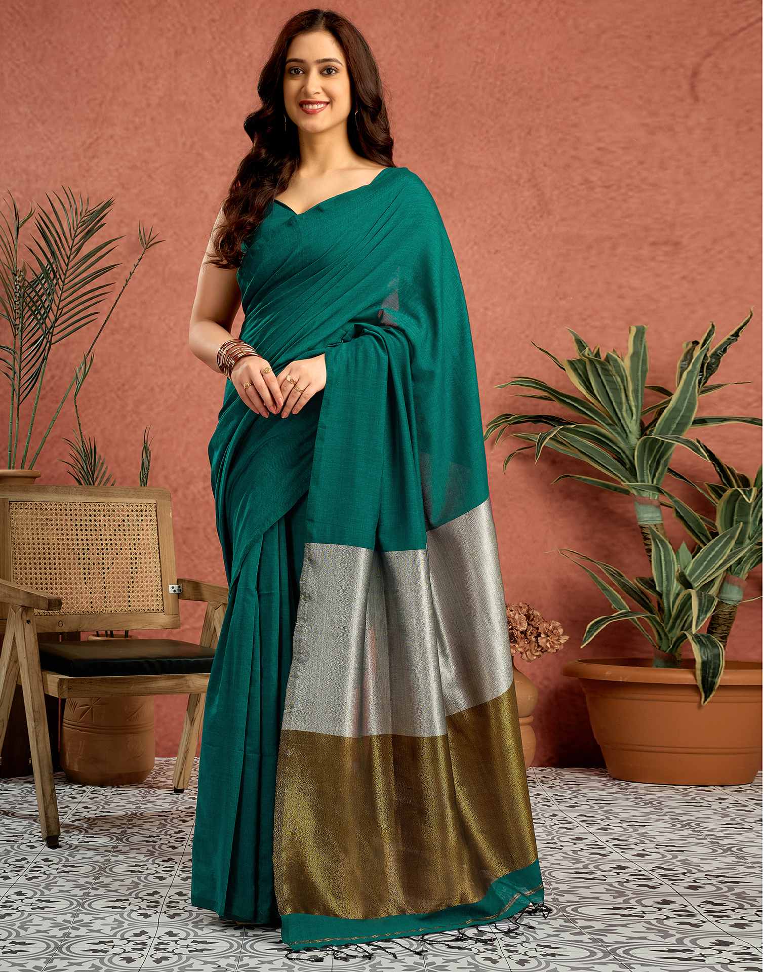 Teal Green Linen Zari Pallu Solid Saree
