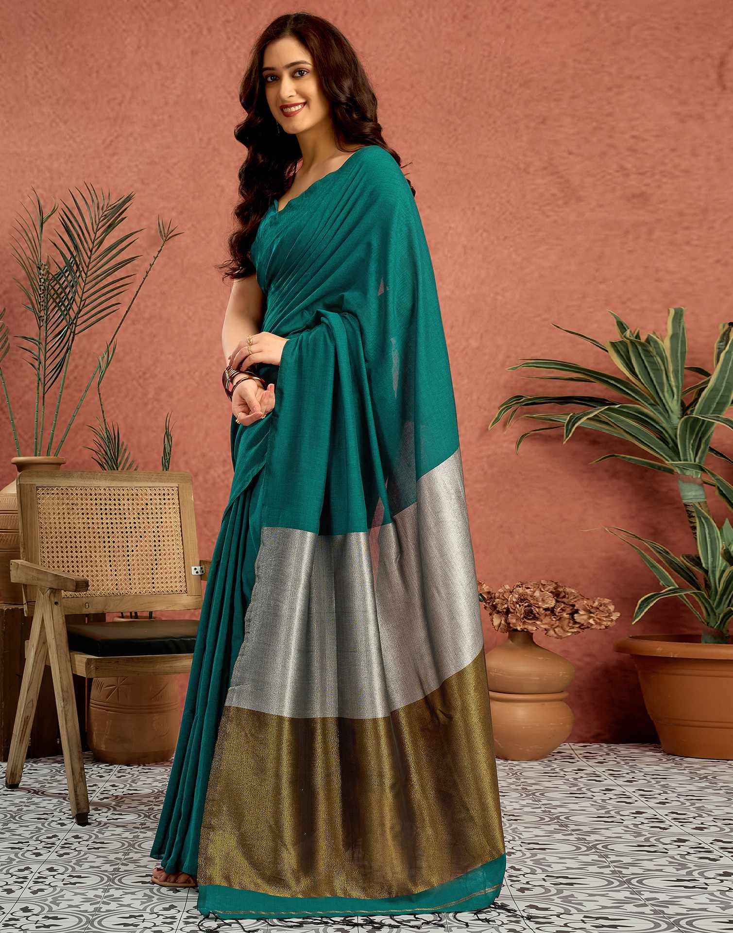Teal Green Linen Zari Pallu Solid Saree
