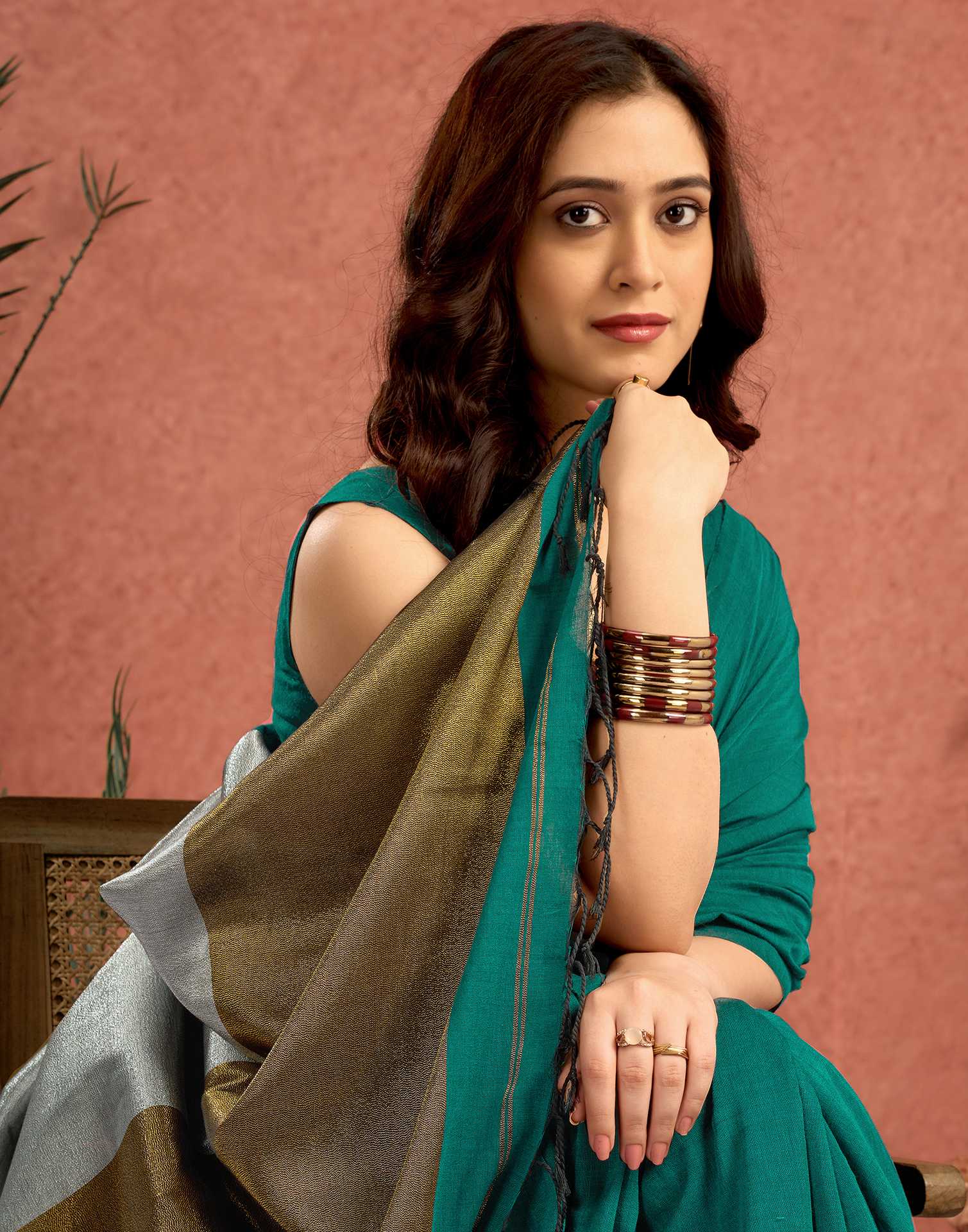 Teal Green Linen Zari Pallu Solid Saree