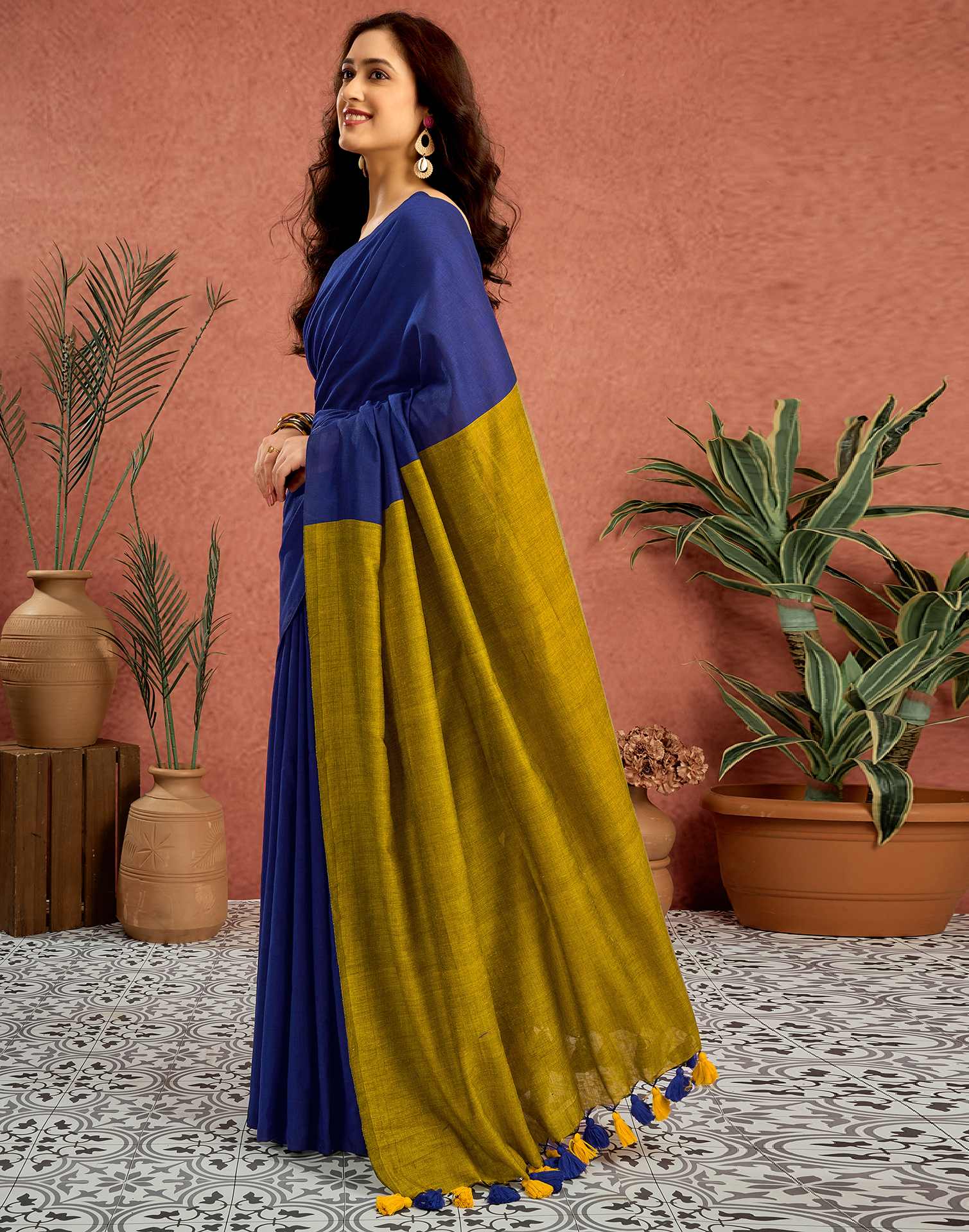Lime Green Linen Top Dyed Solid Saree
