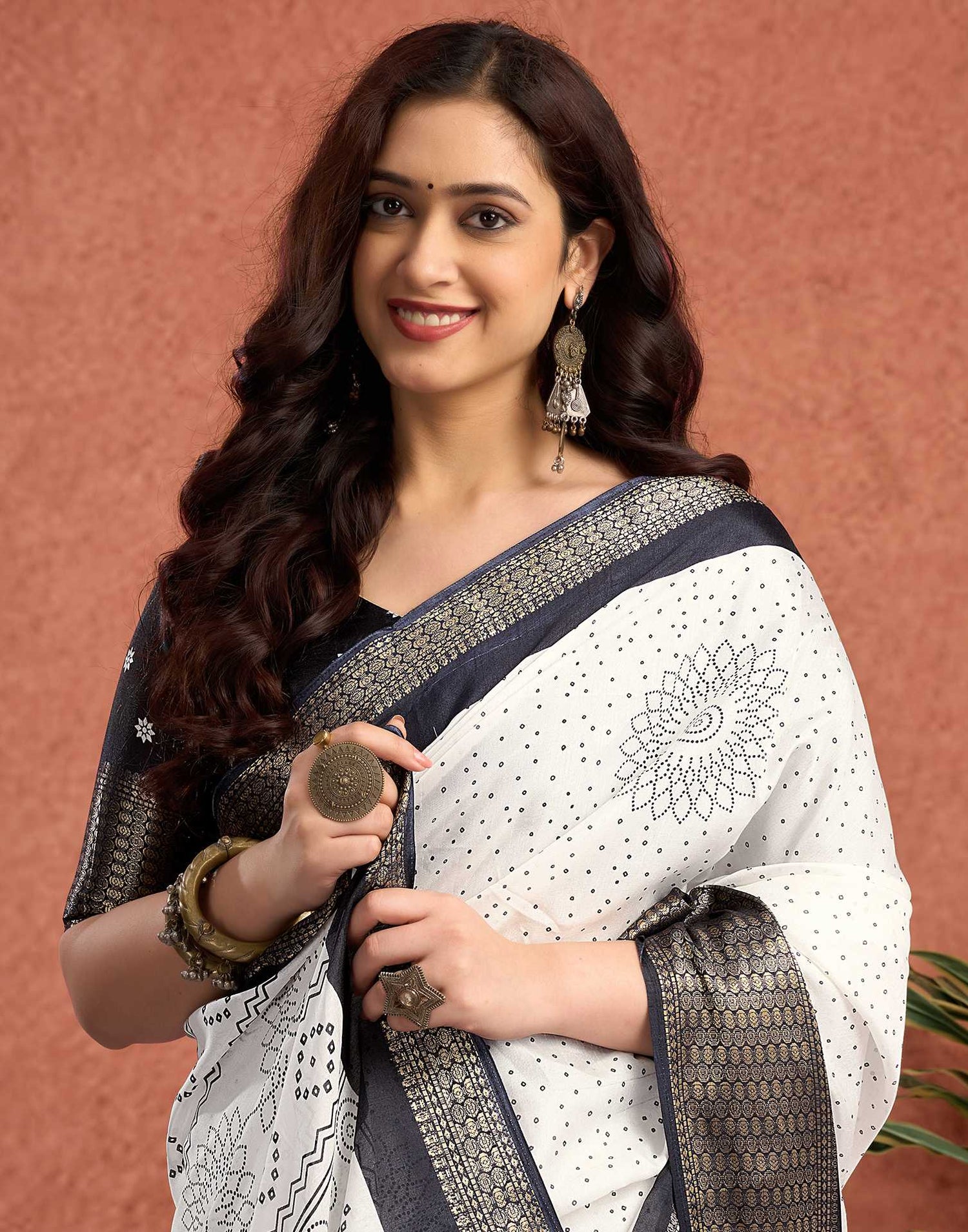 White Silk Printed Bandhani Saree