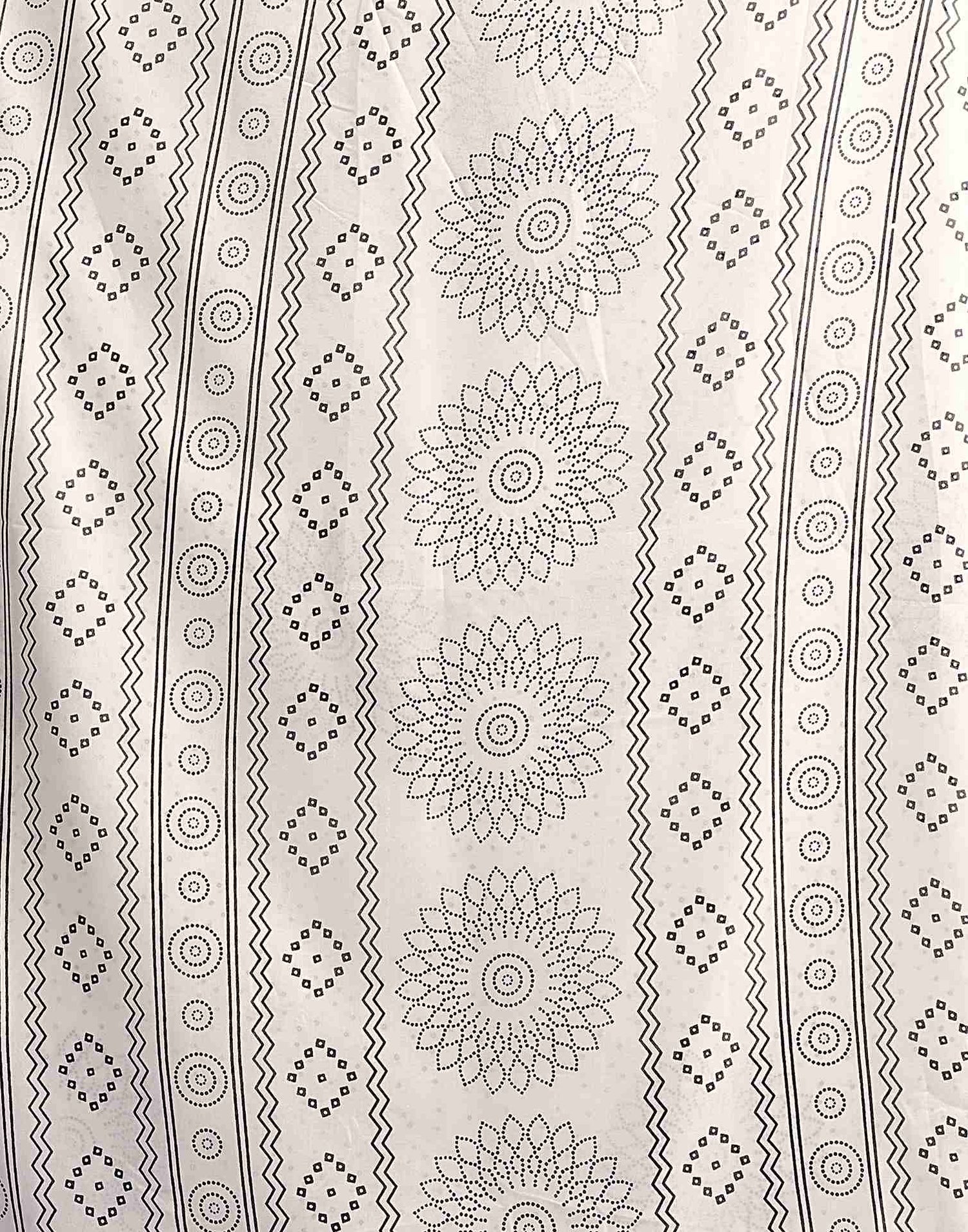 White Silk Printed Bandhani Saree