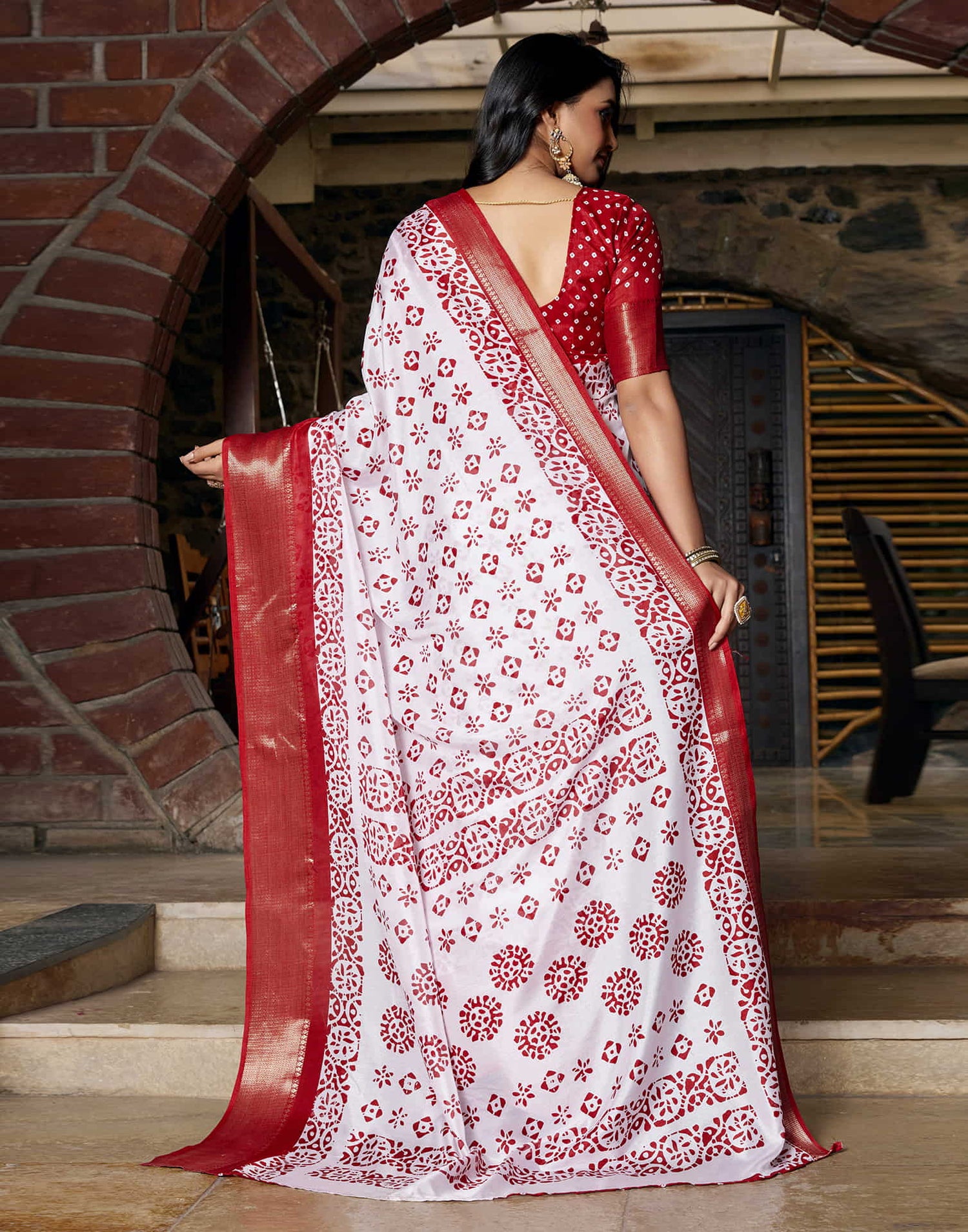 White Silk Woven Border Printed Saree