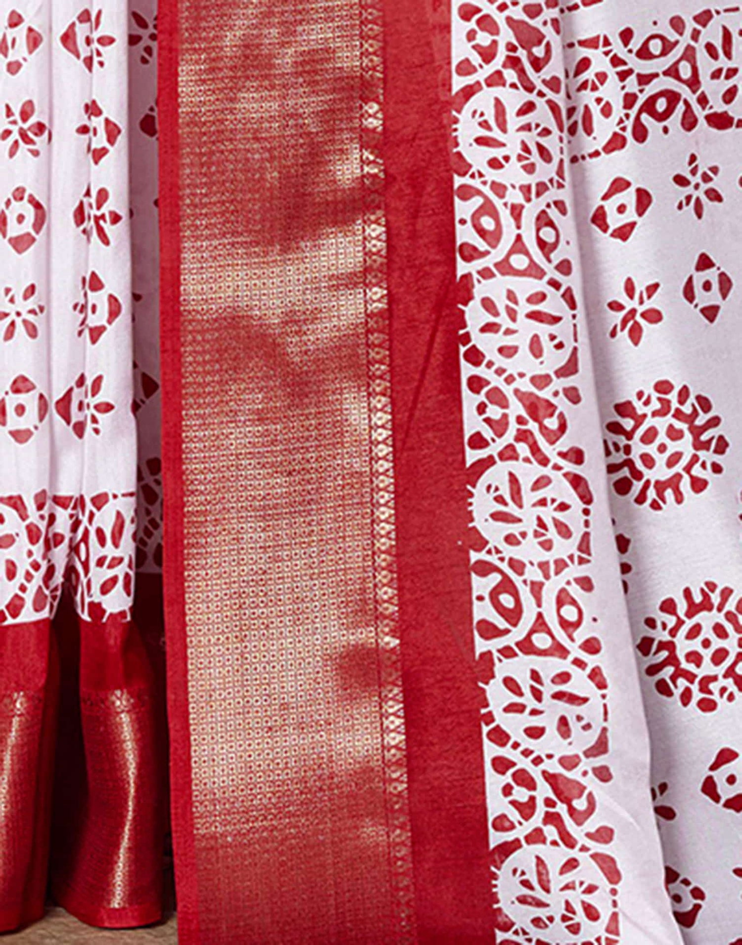 White Silk Woven Border Printed Saree