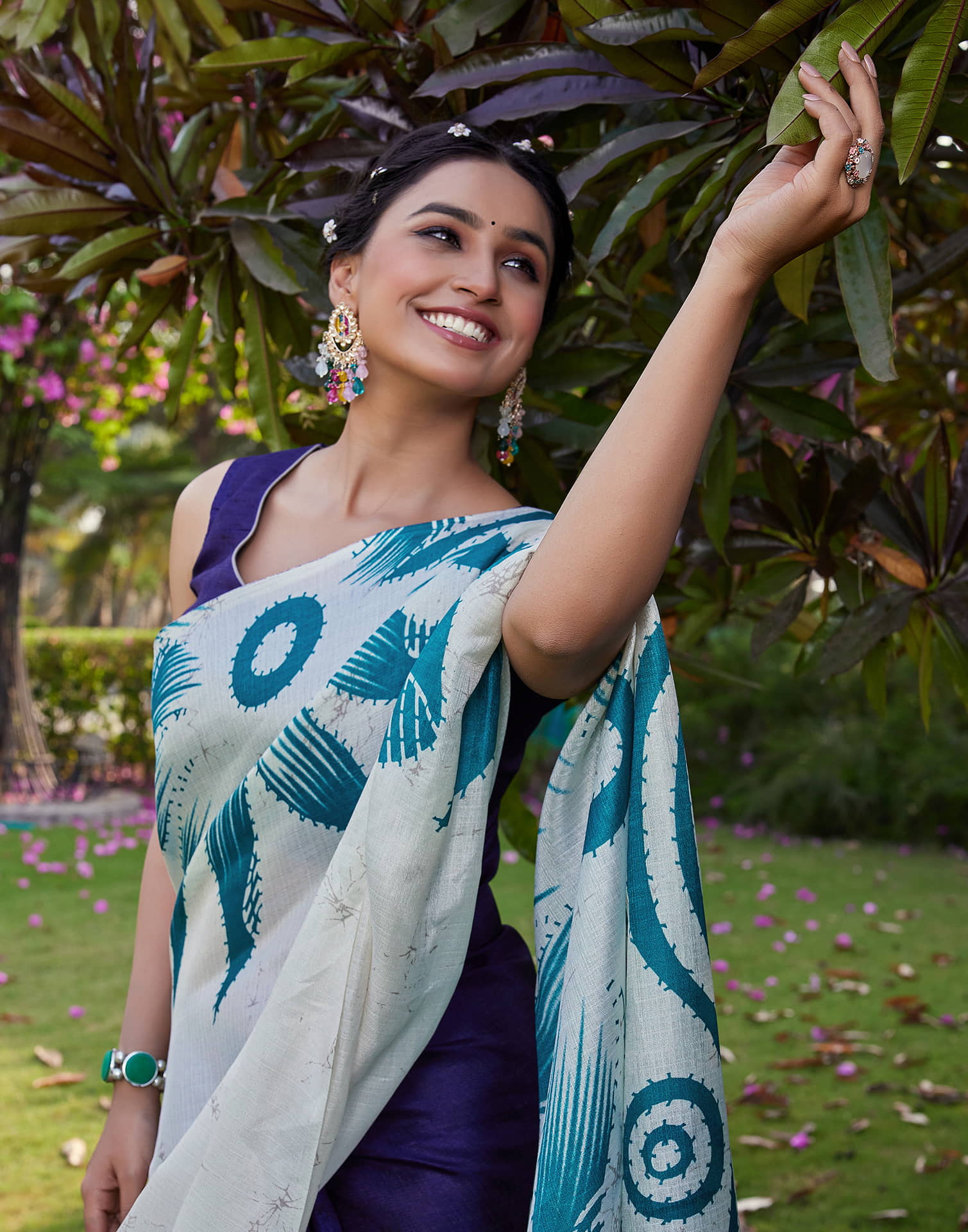 White Cotton Blend Printed Saree