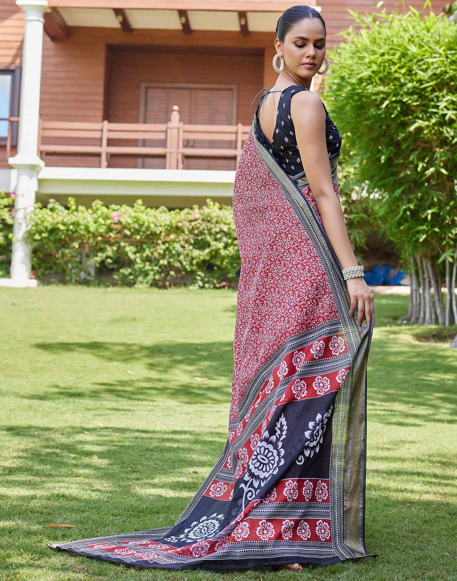 Red Cotton Printed Saree