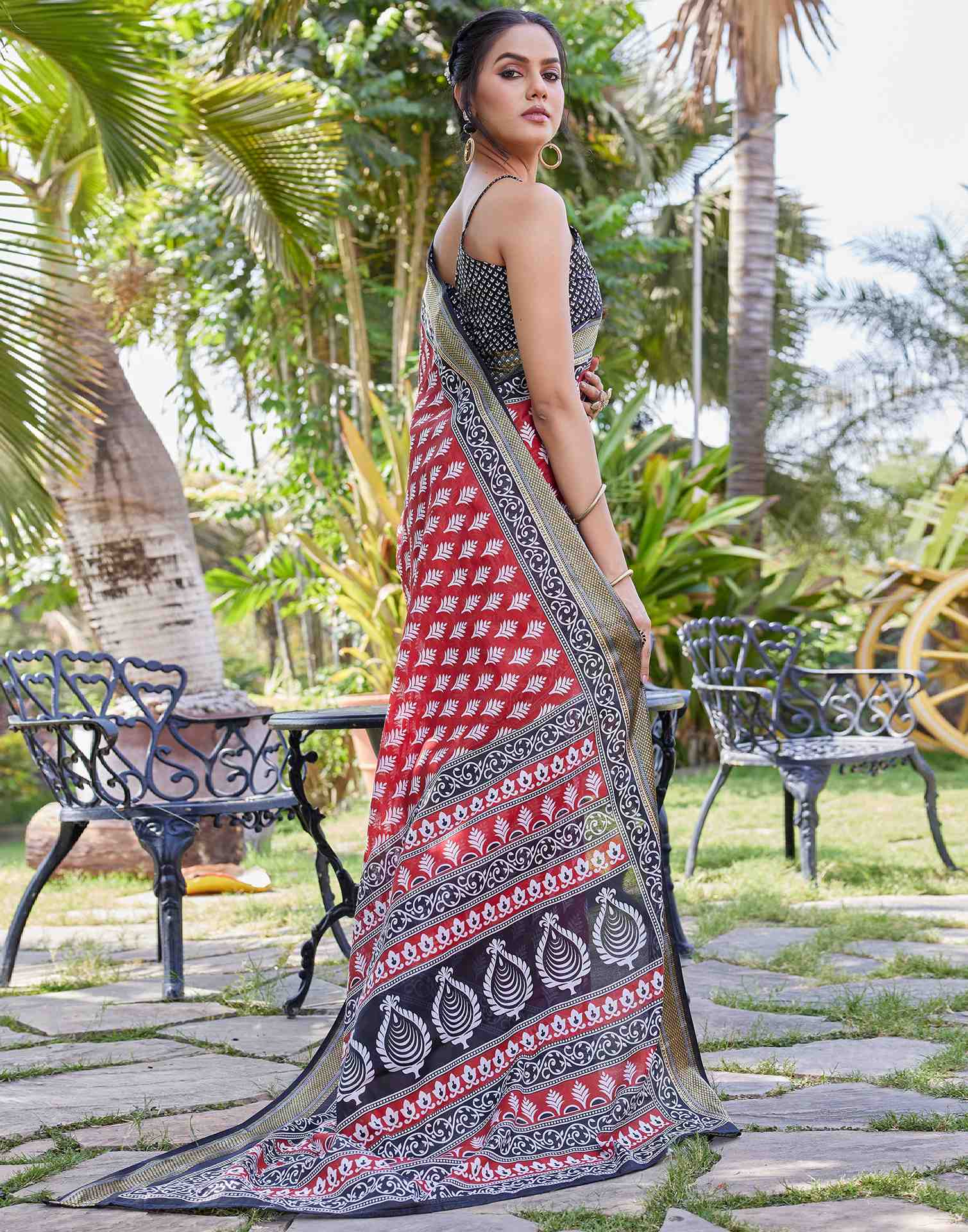 Red Black Cotton Printed Saree