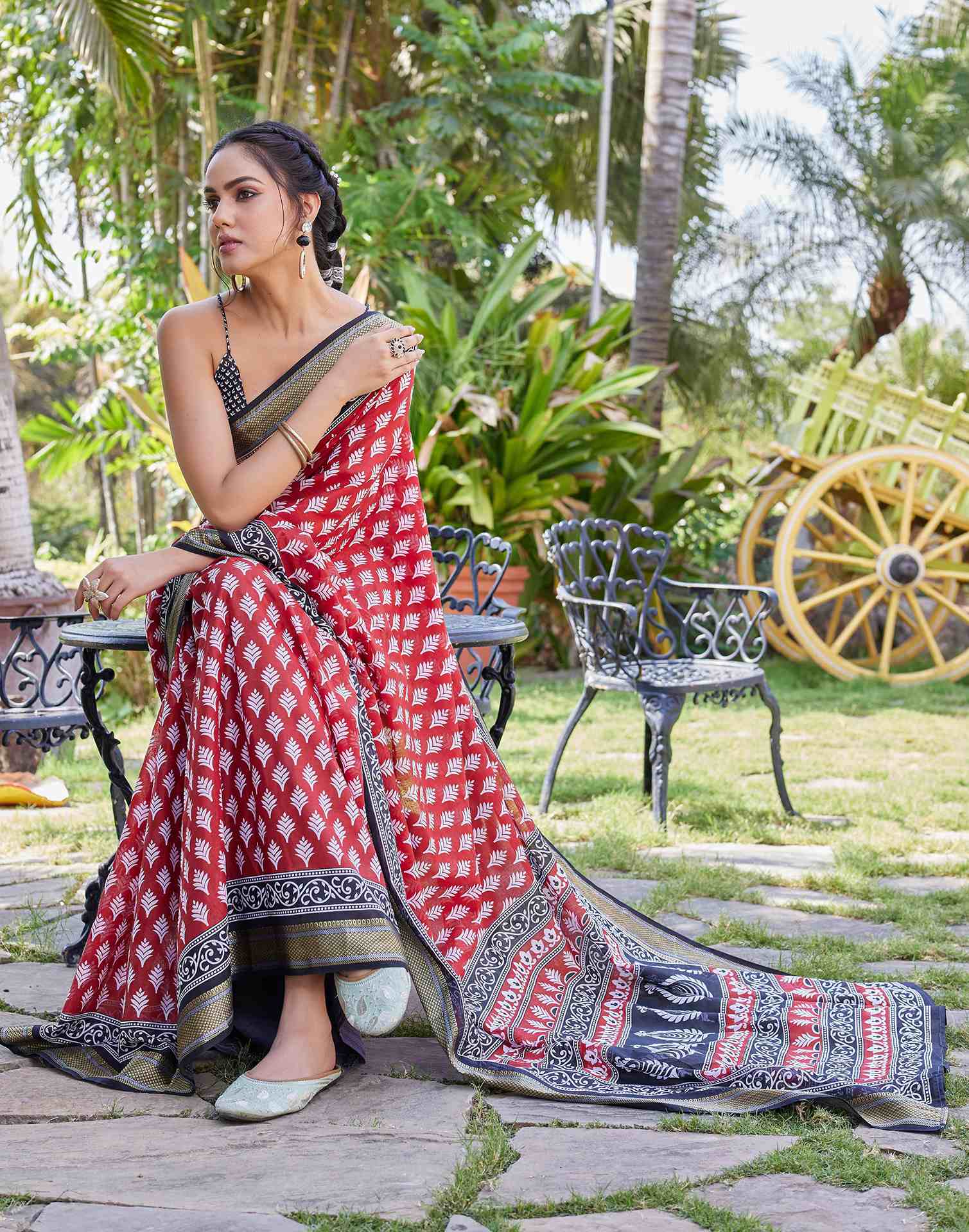 Red Black Cotton Printed Saree