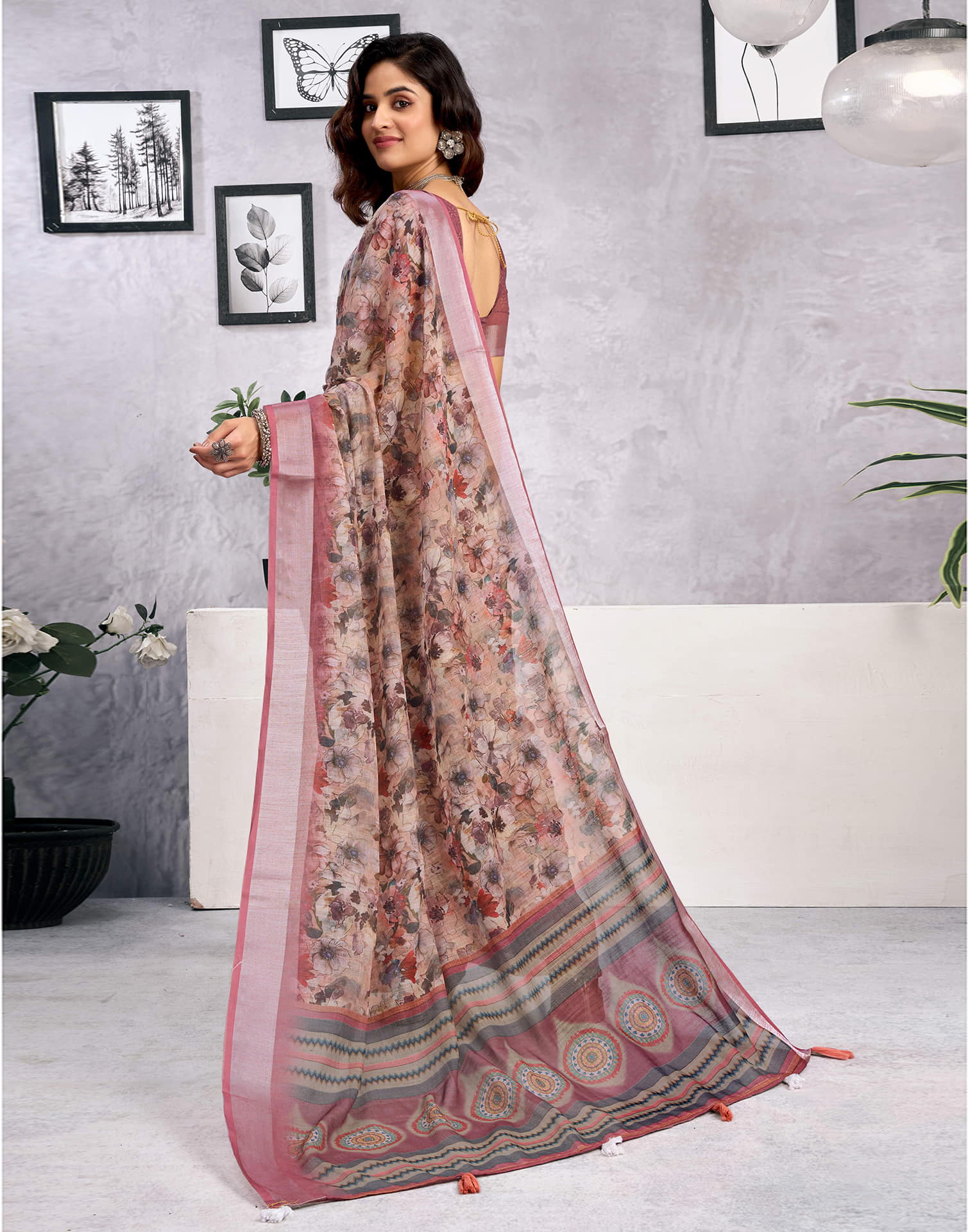 Cream Linen Floral Printed Saree