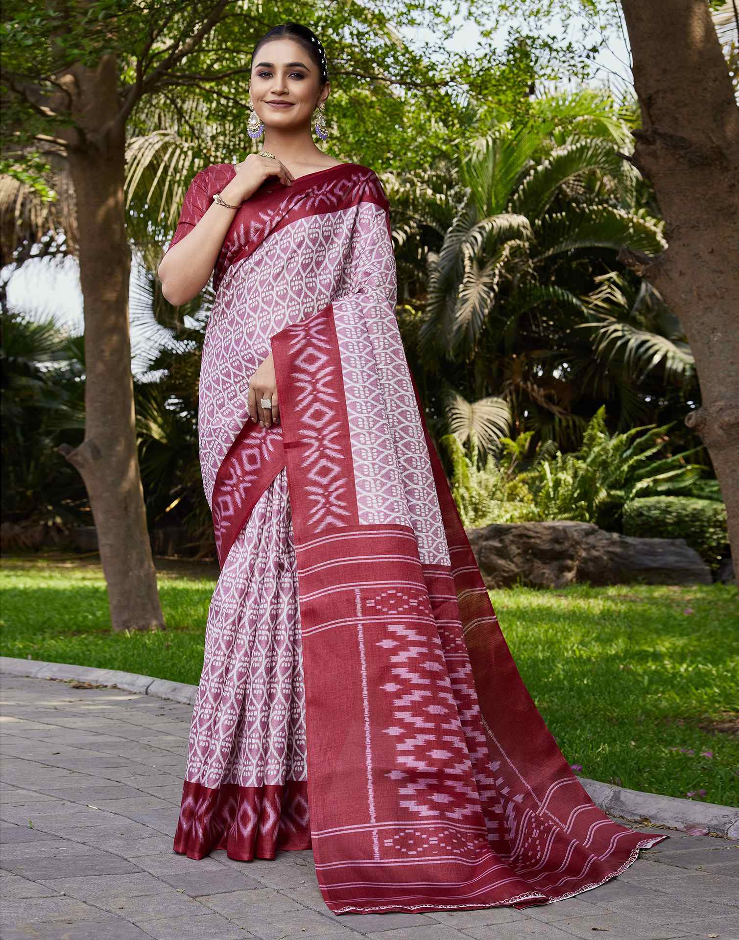 Rose Pink Cotton Blend Ikkat Printed Saree