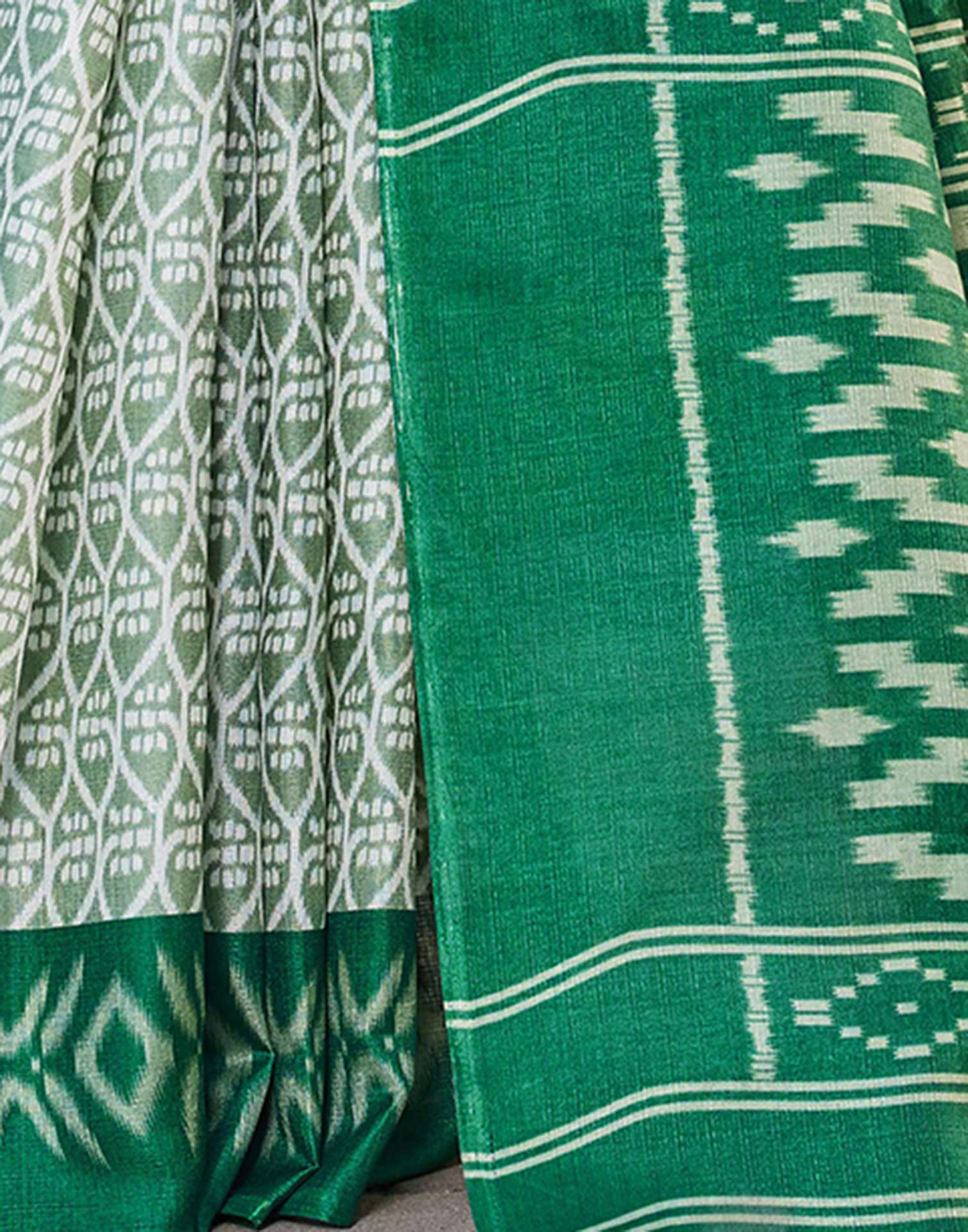 Green Cotton Blend Ikkat Printed Saree