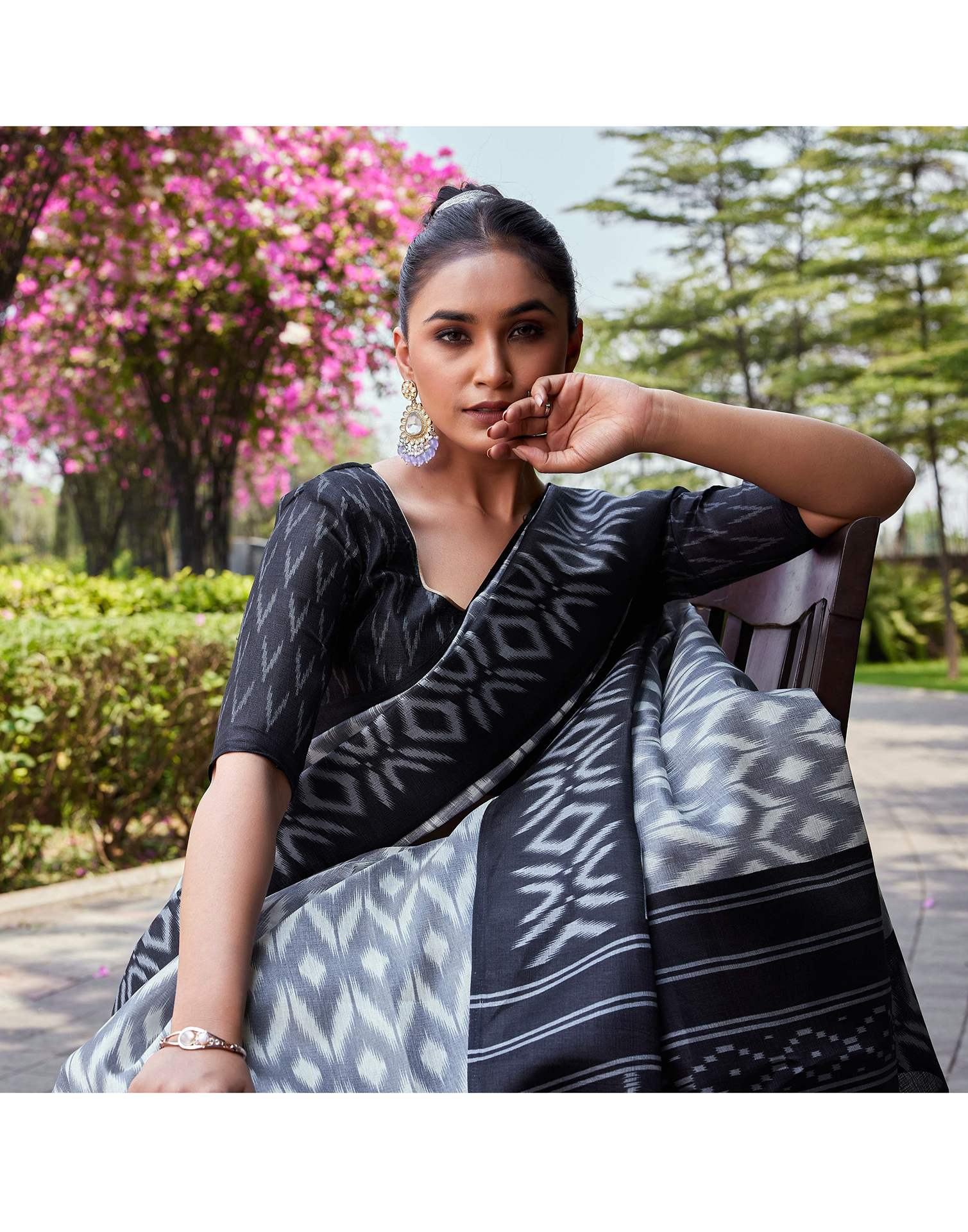 Grey Cotton Blend Ikkat Printed Saree