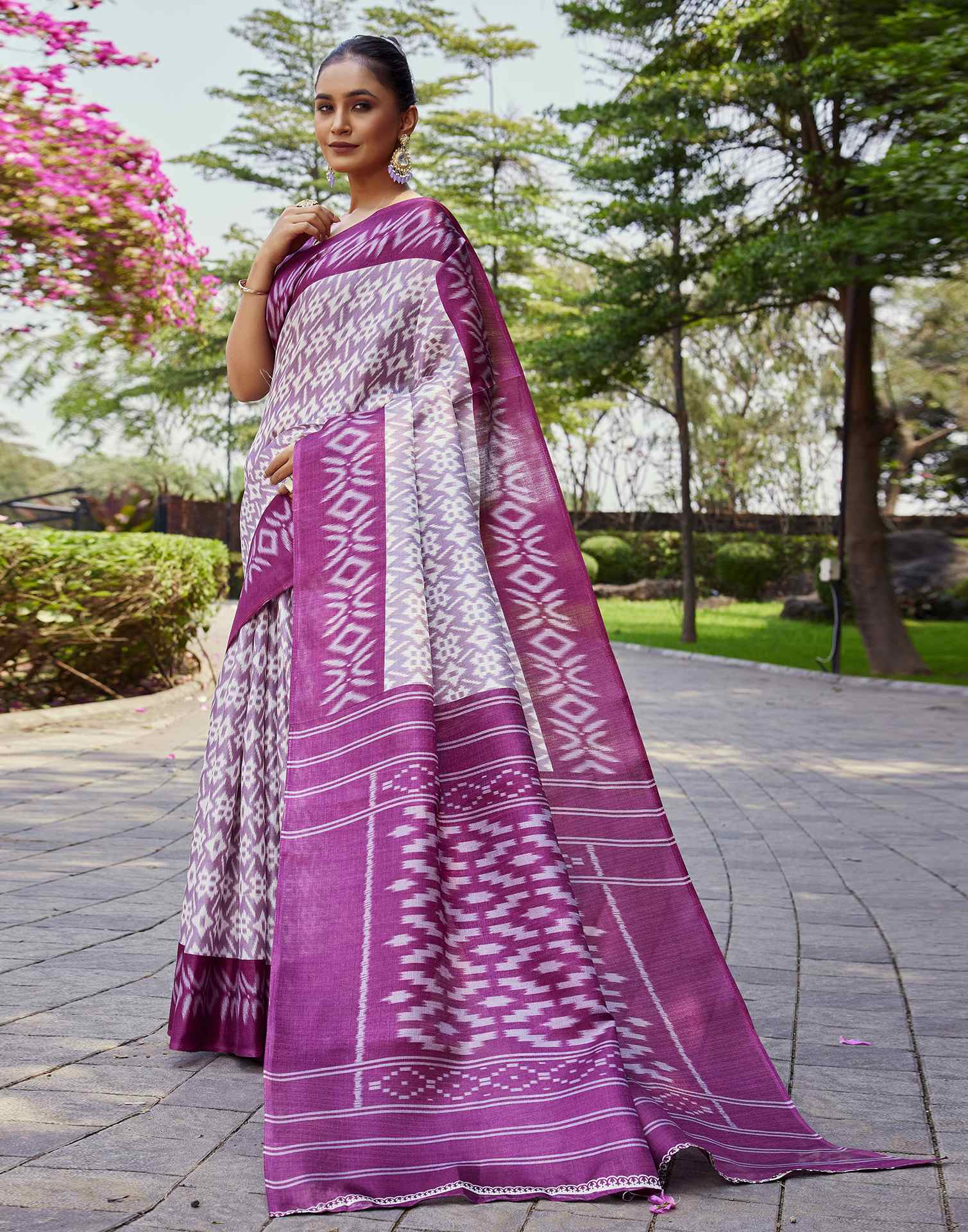 Mauve Cotton Blend Ikkat Printed Saree