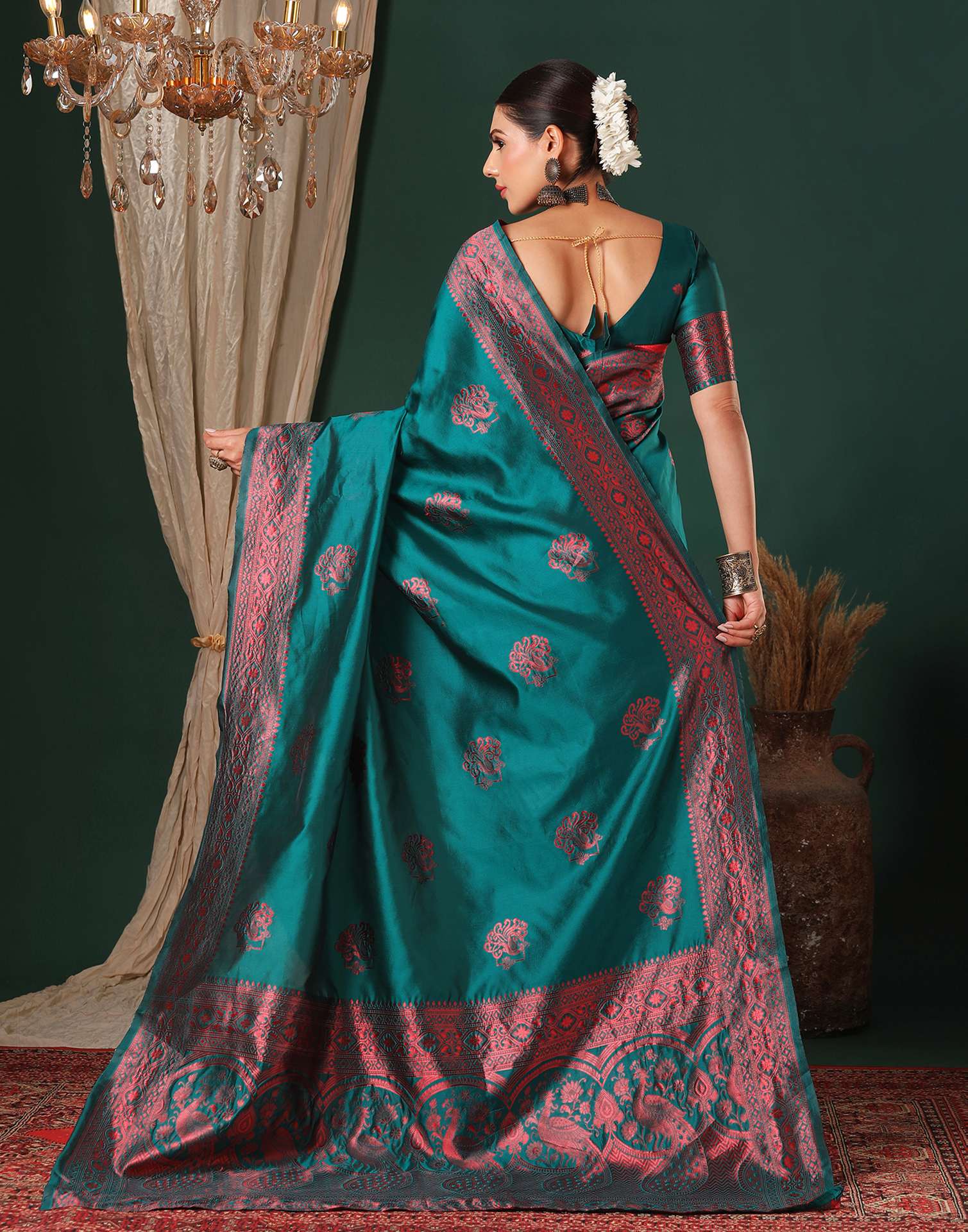 Rama Green Silk Woven Saree