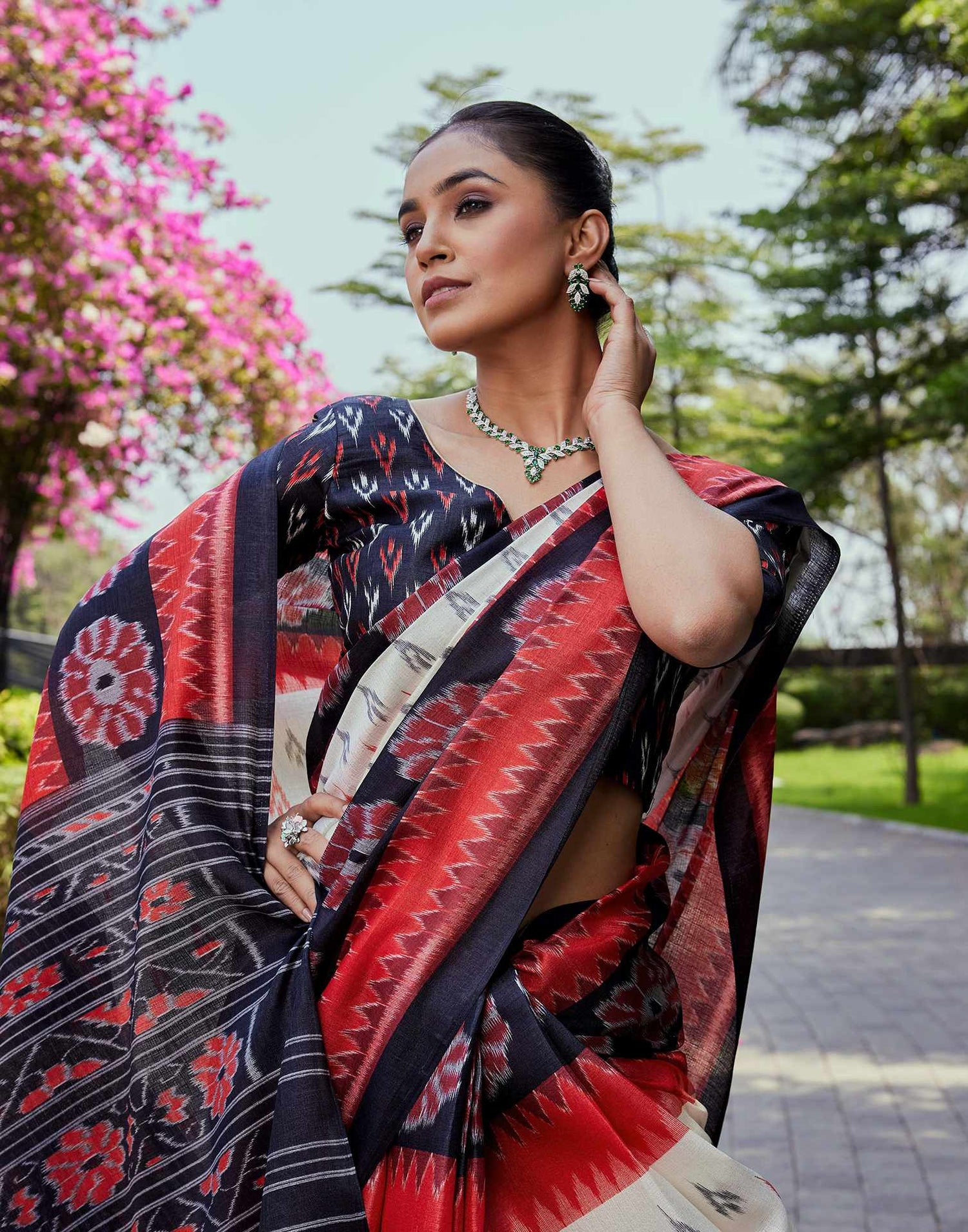 Black Cotton Blend Ikkat Printed Saree