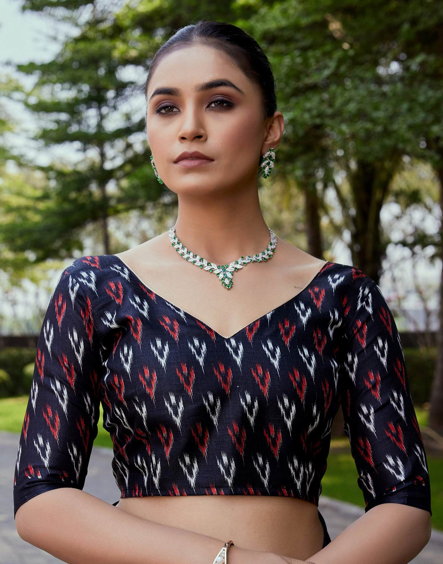 Black Cotton Blend Ikkat Printed Saree