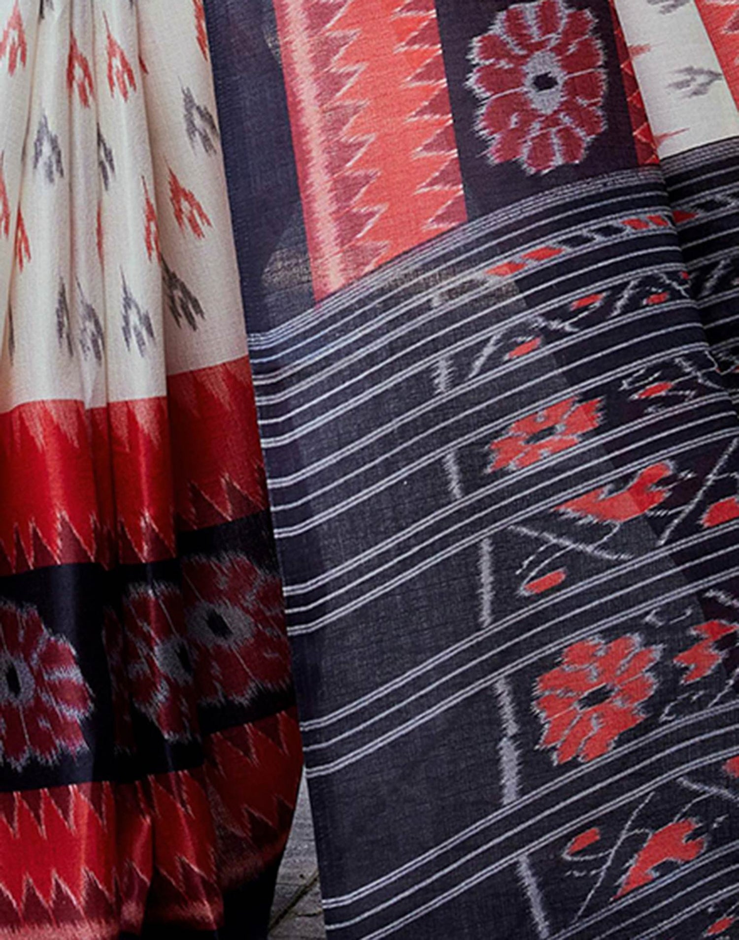 Black Cotton Blend Ikkat Printed Saree