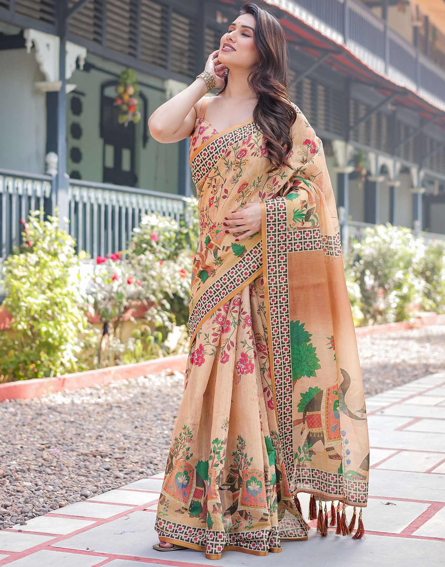 Beige Linen Floral Printed Kalamkari Saree