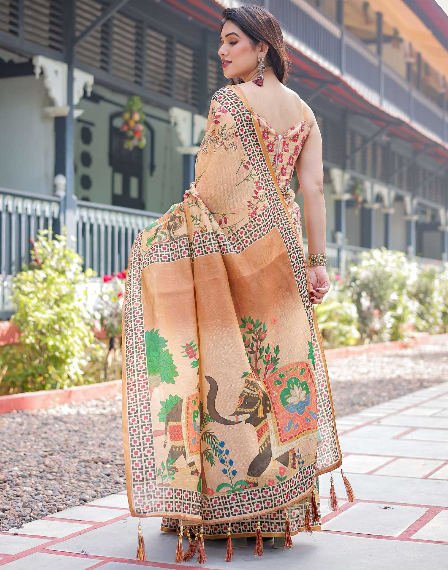 Beige Linen Floral Printed Kalamkari Saree