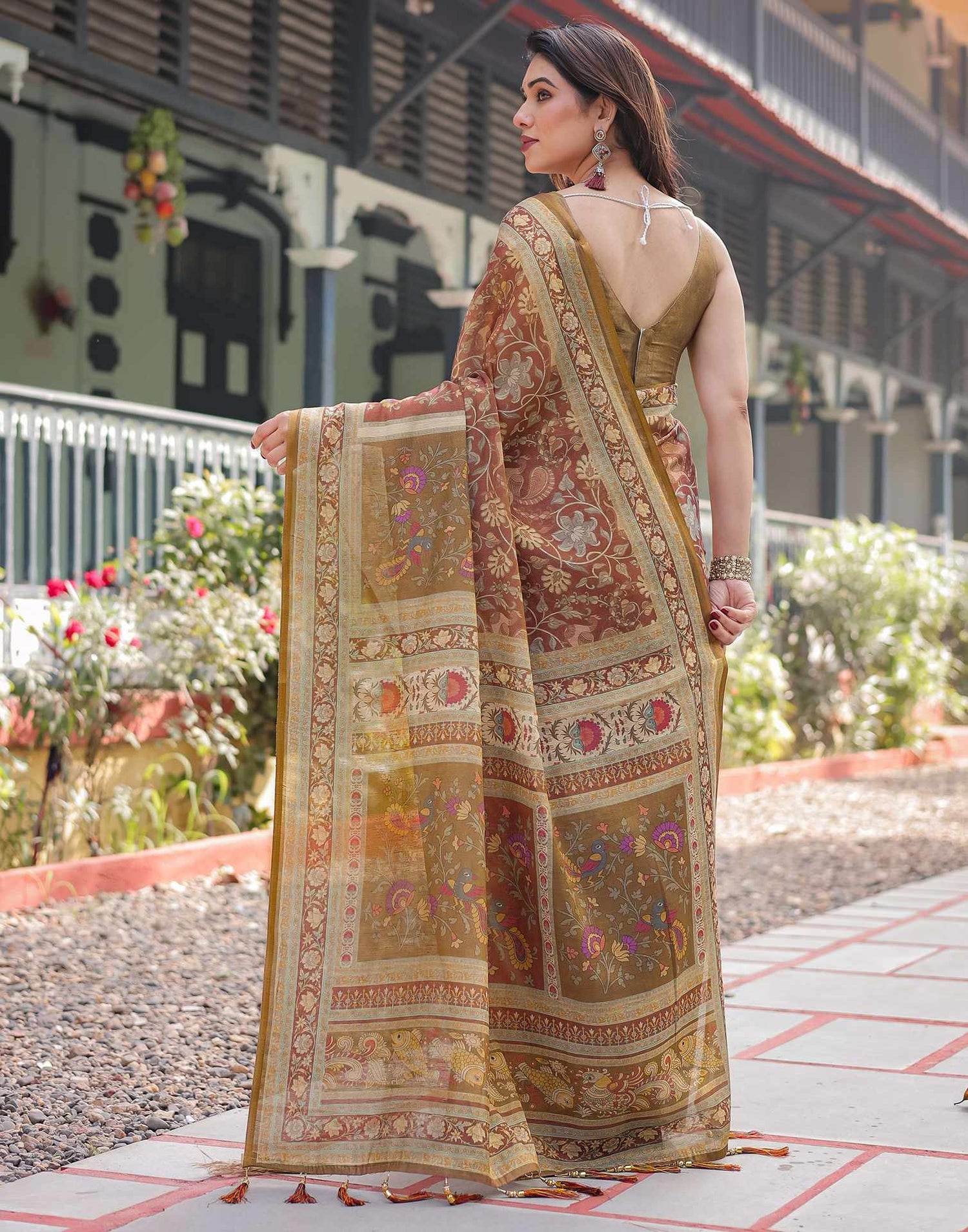 Chestnut Brown Linen Floral Printed Saree