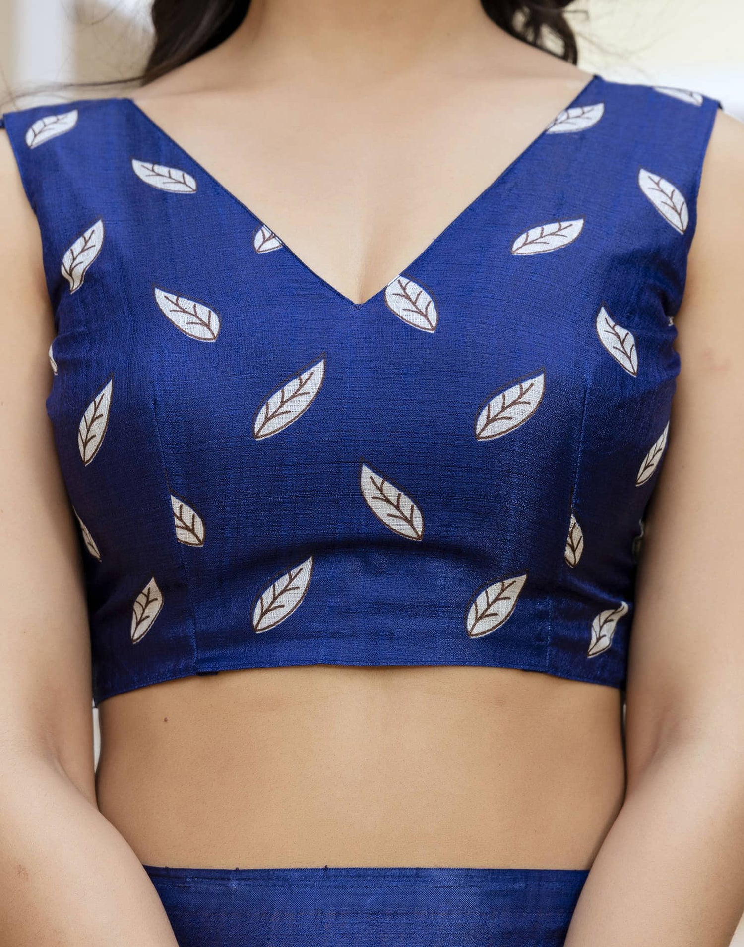 Navy Blue Cotton Blend Floral printed Saree