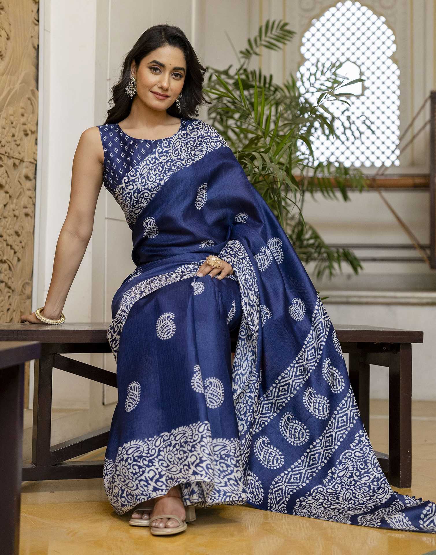 Dark Blue Cotton Blend Printed Saree