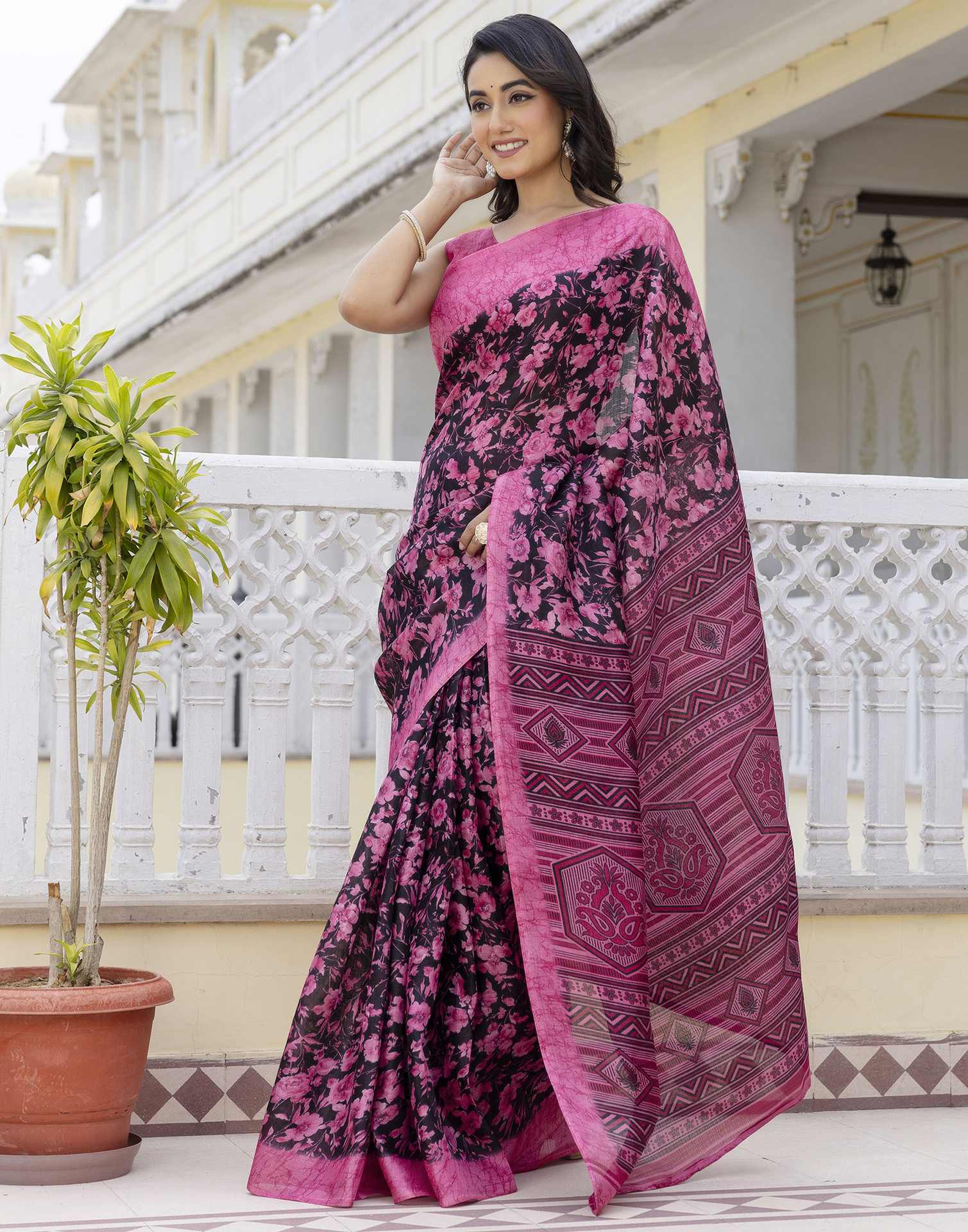 Pink Cotton Blend Floral Printed Saree
