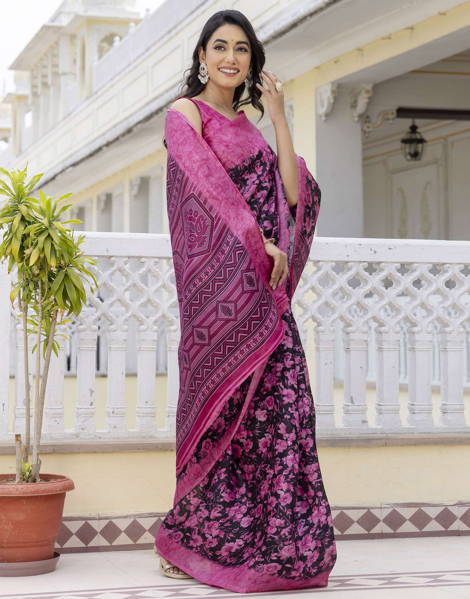 Pink Cotton Blend Floral Printed Saree